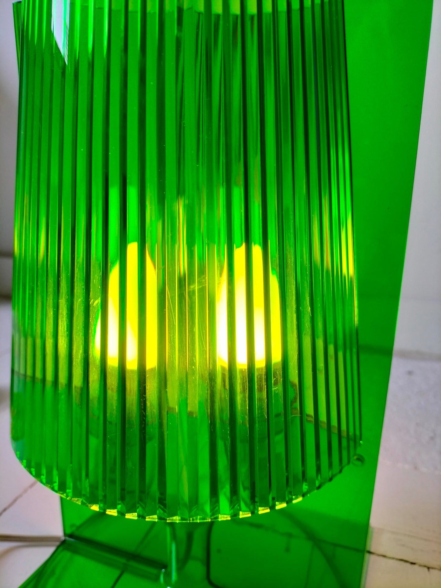 Lampe de table Kartell Take par Ferruccio Laviani 2003