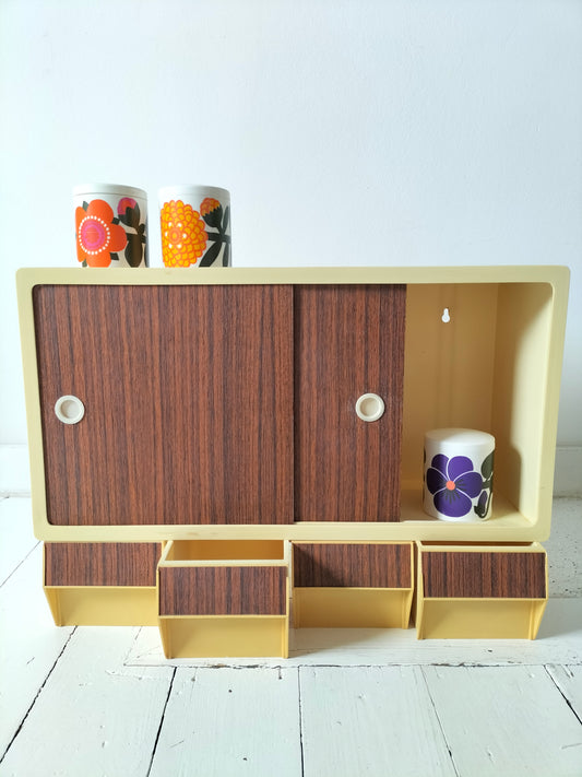 Petite armoire murale made in Holland