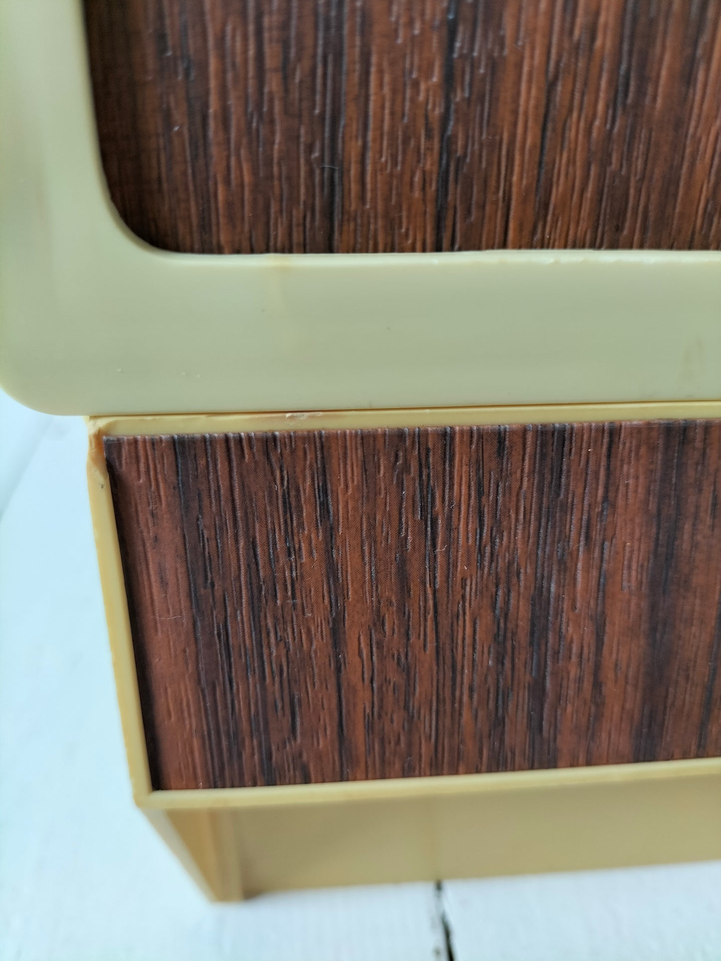 Petite armoire murale made in Holland