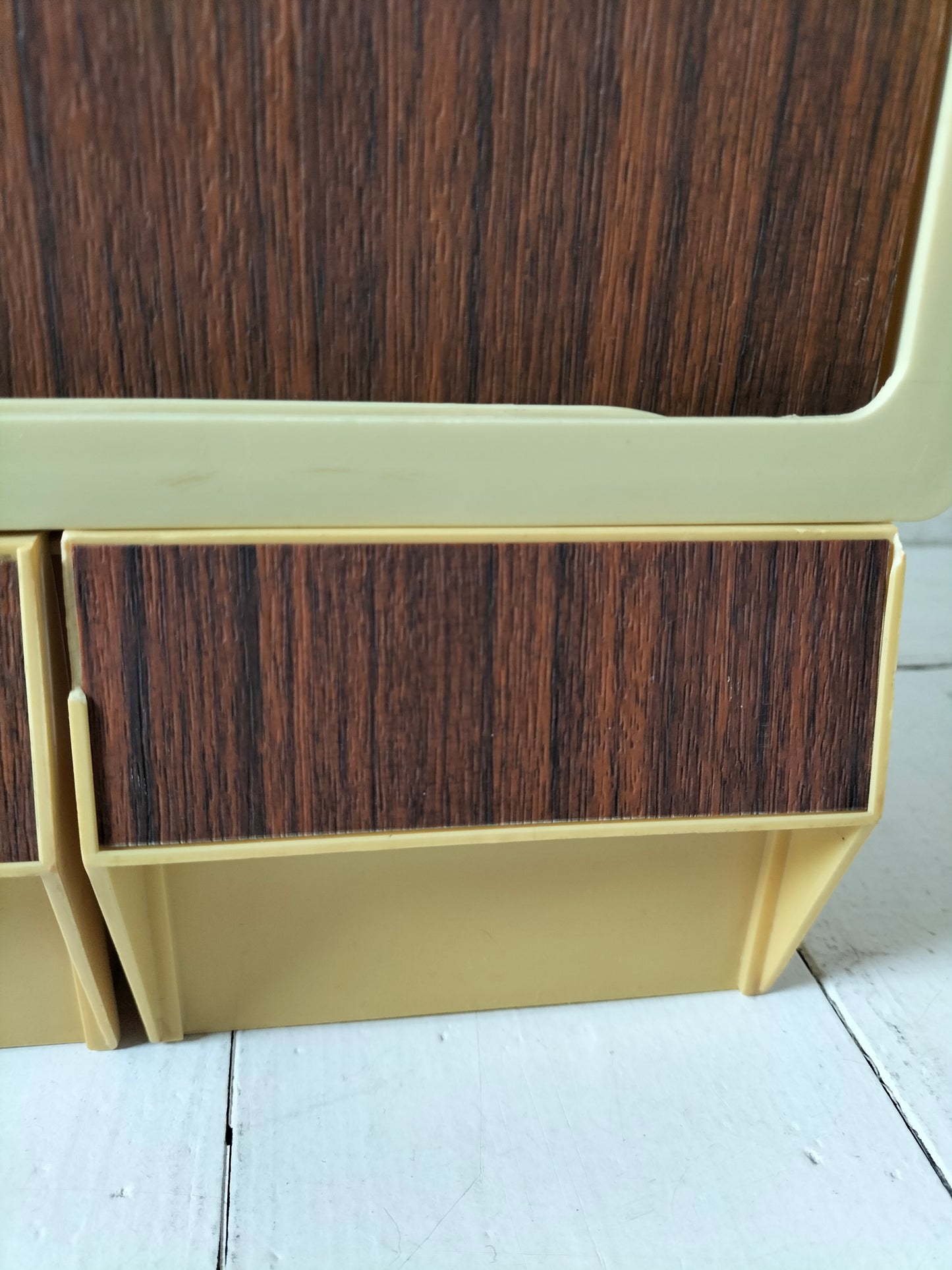 Petite armoire murale made in Holland