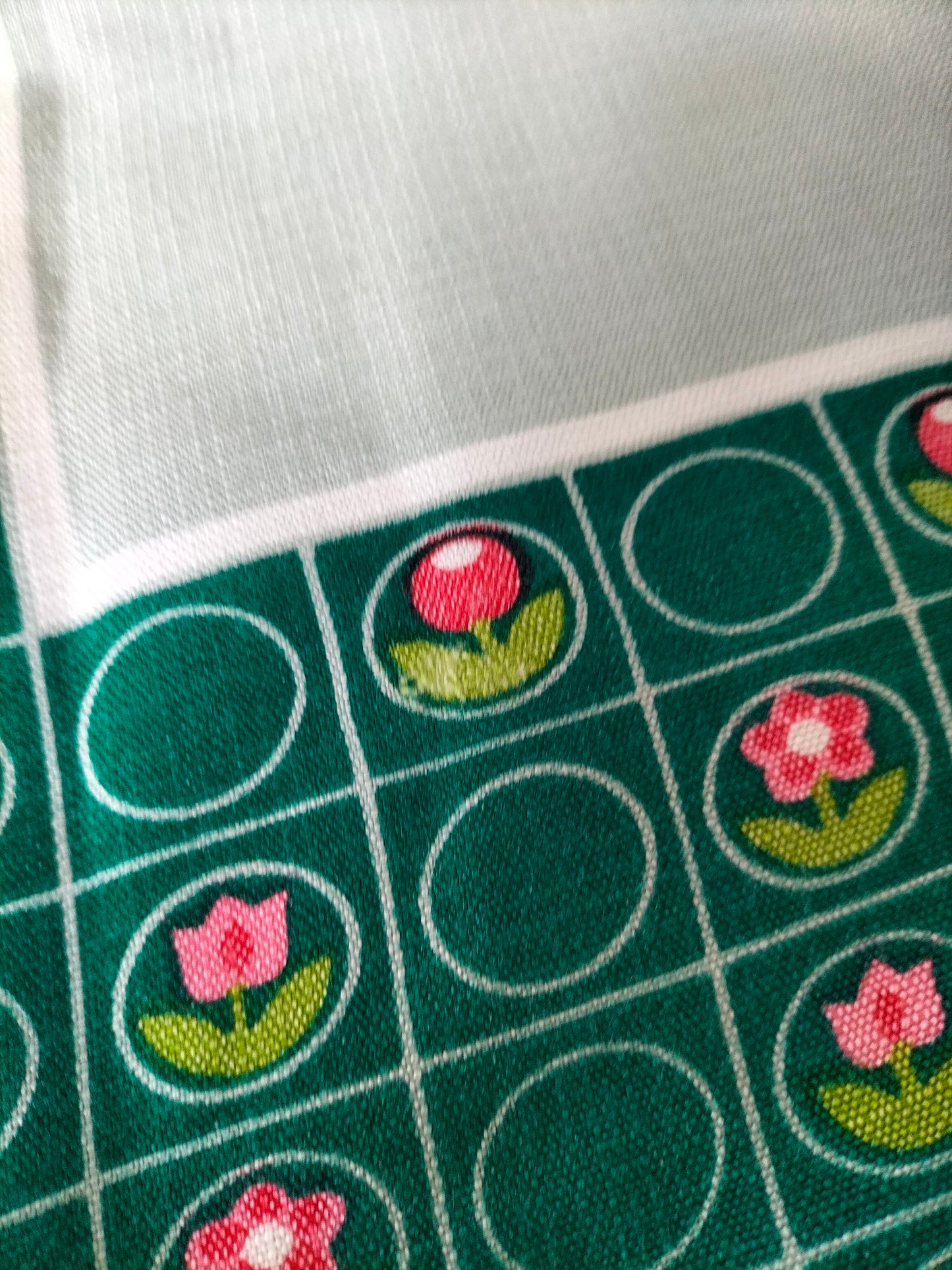 Petite nappe carrée