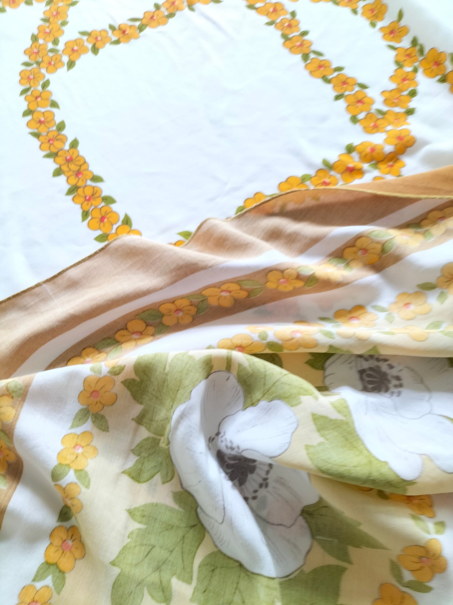 Grande nappe ovale