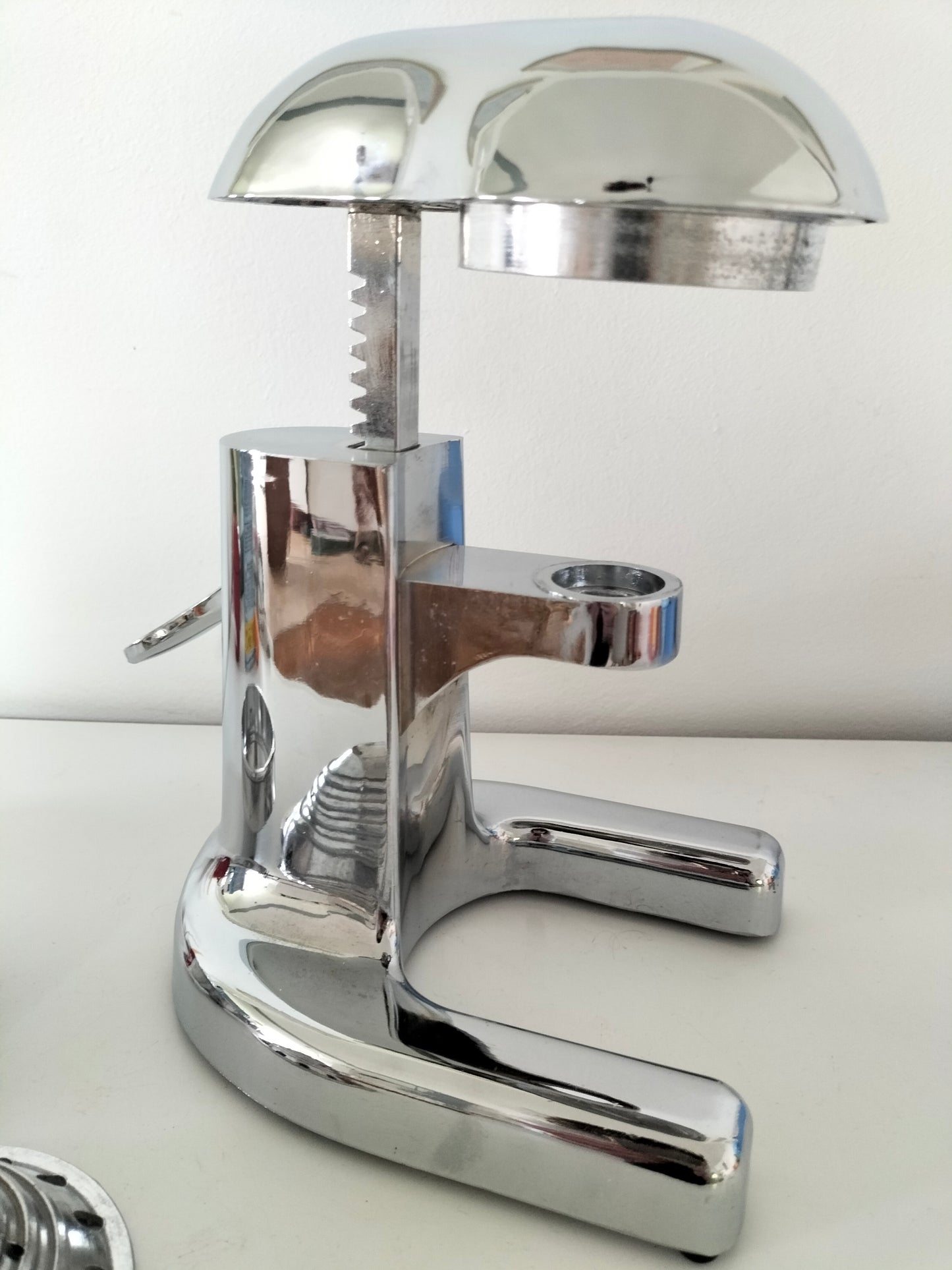 Presse-agrumes manuel en inox
