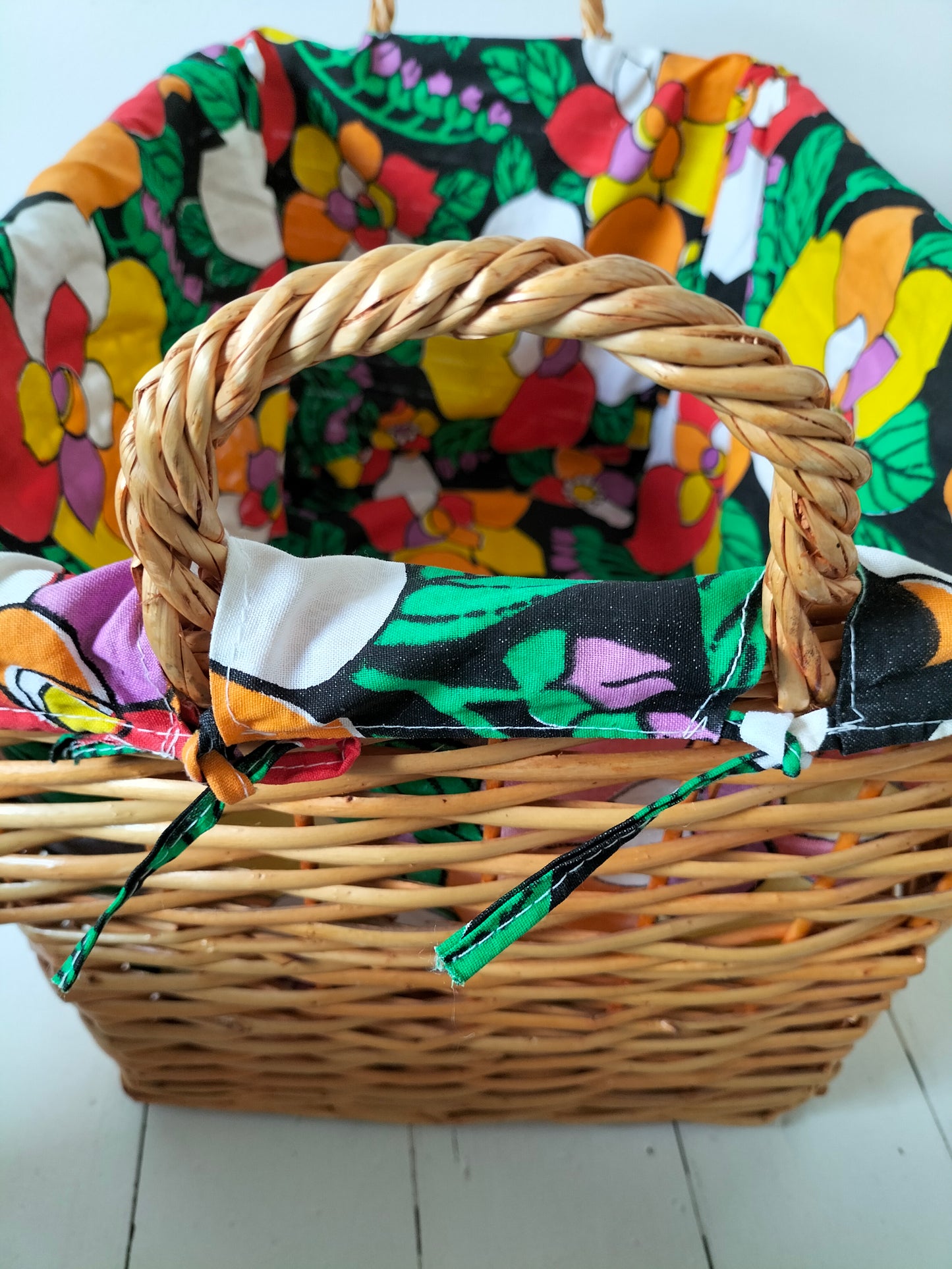 Panier en osier et tissu