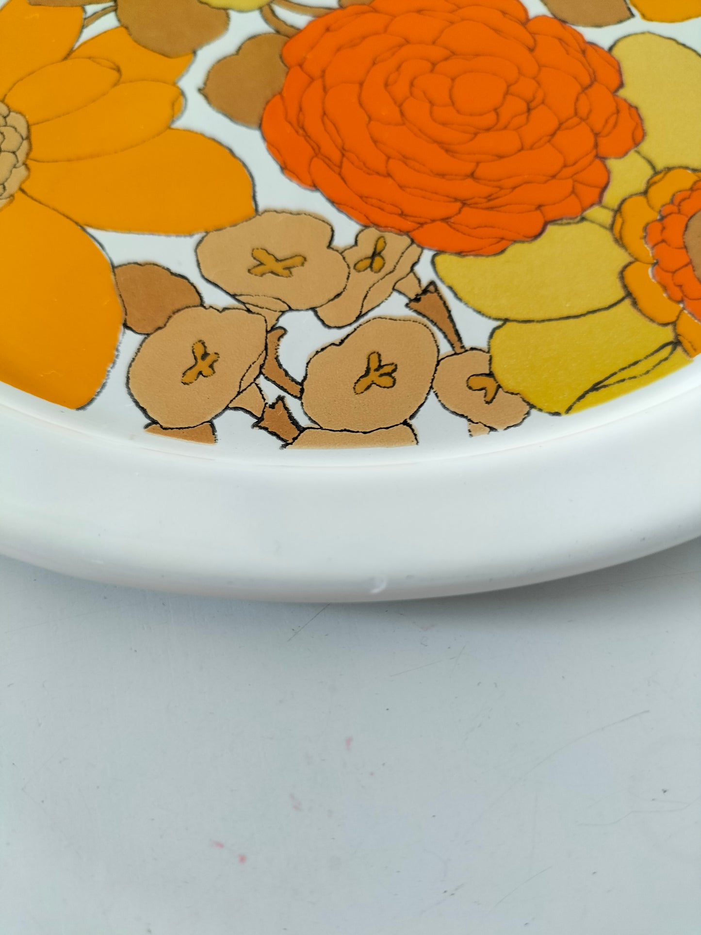 Petit plateau émaillé