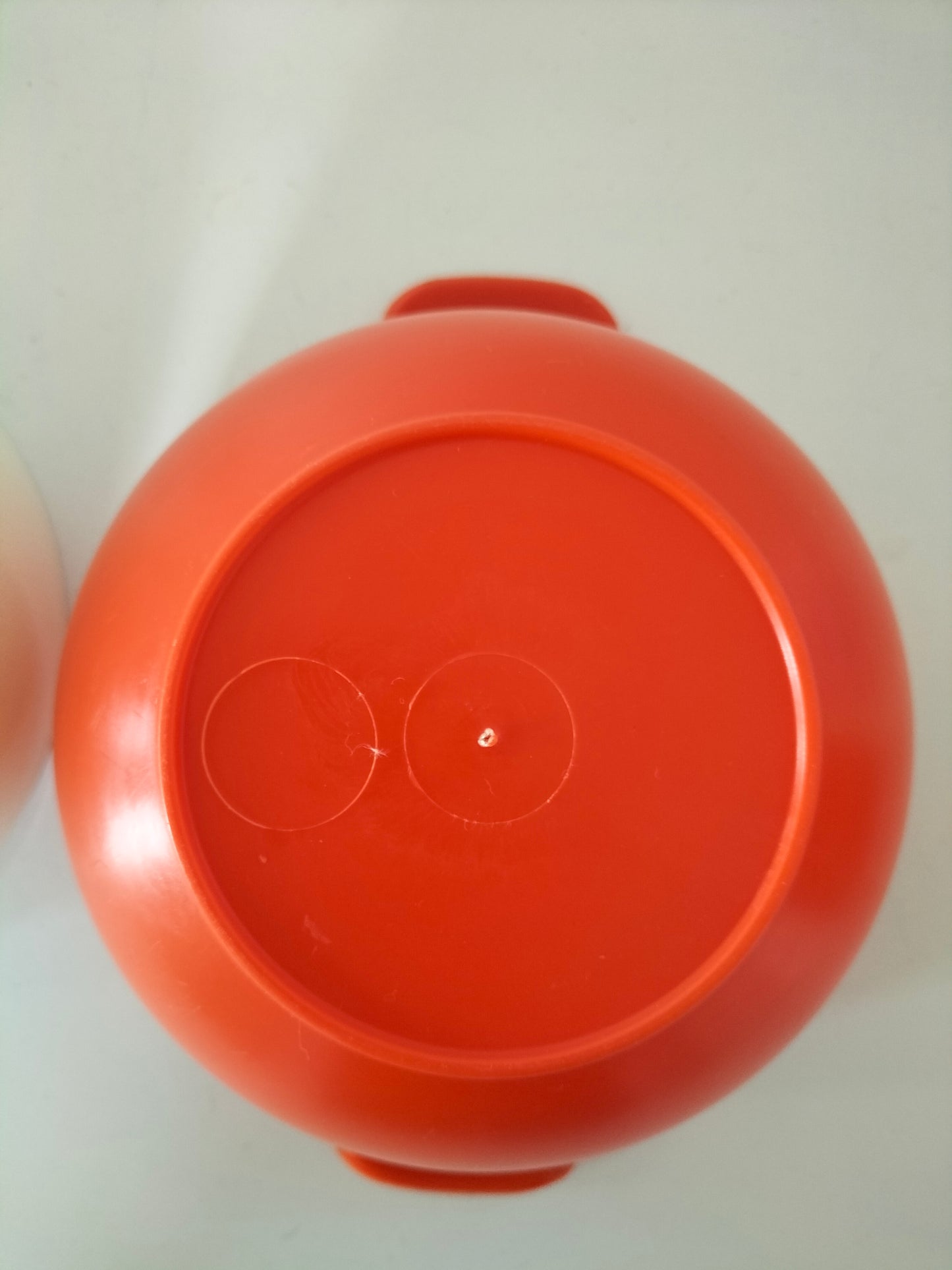 Duo de bols à oreilles en plastique blancs ou oranges au choix