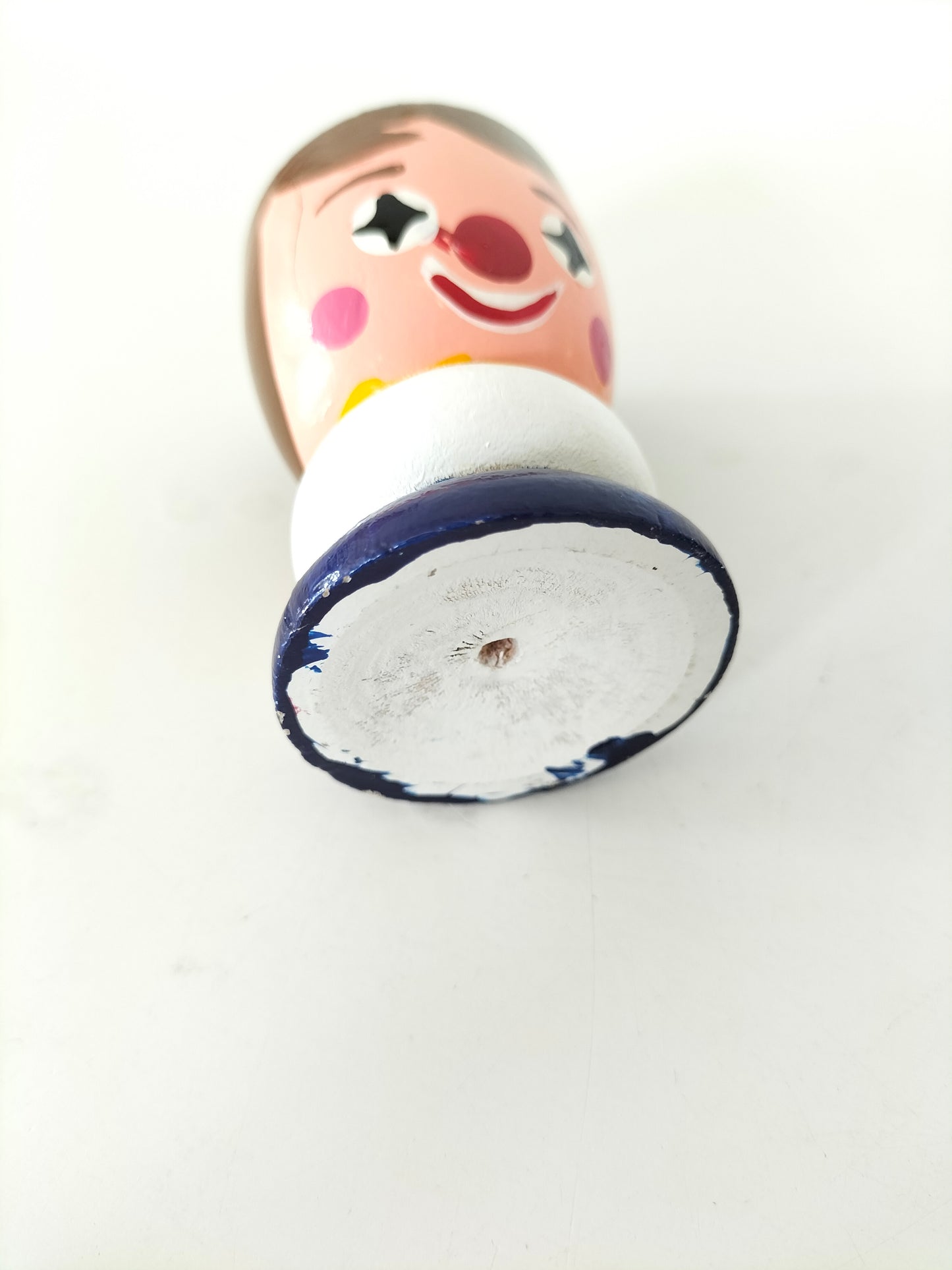 Coquetier personnage en bois au choix