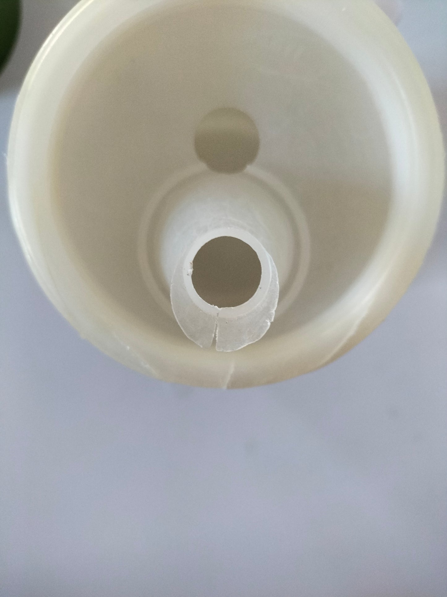 Huilier ou salière en opaline au choix