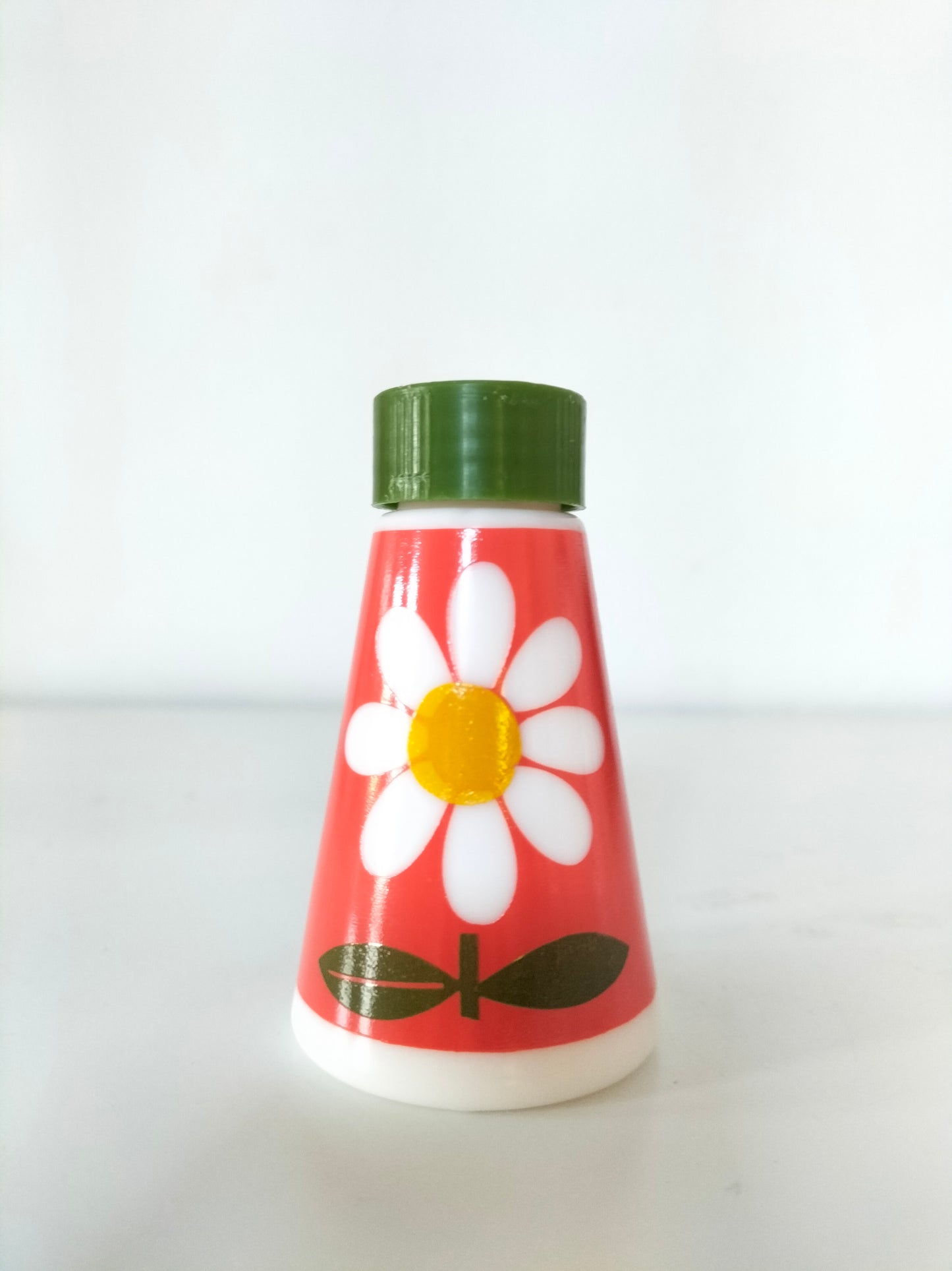 Huilier ou salière en opaline au choix