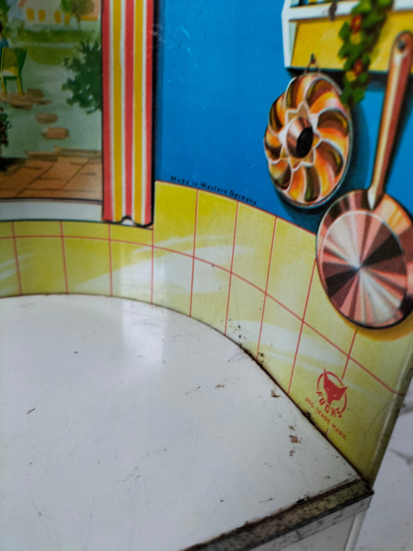 Cuisine miniature en tôle/ jouet Martin Fuchs West Germany pour VIRGINIE