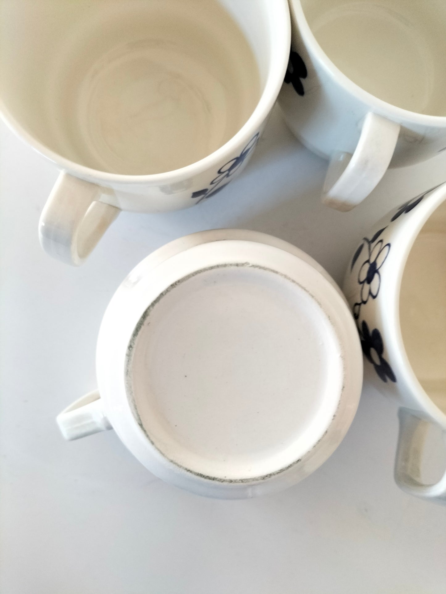 Duo de tasses Villeroy et Boch décor pâquerettes