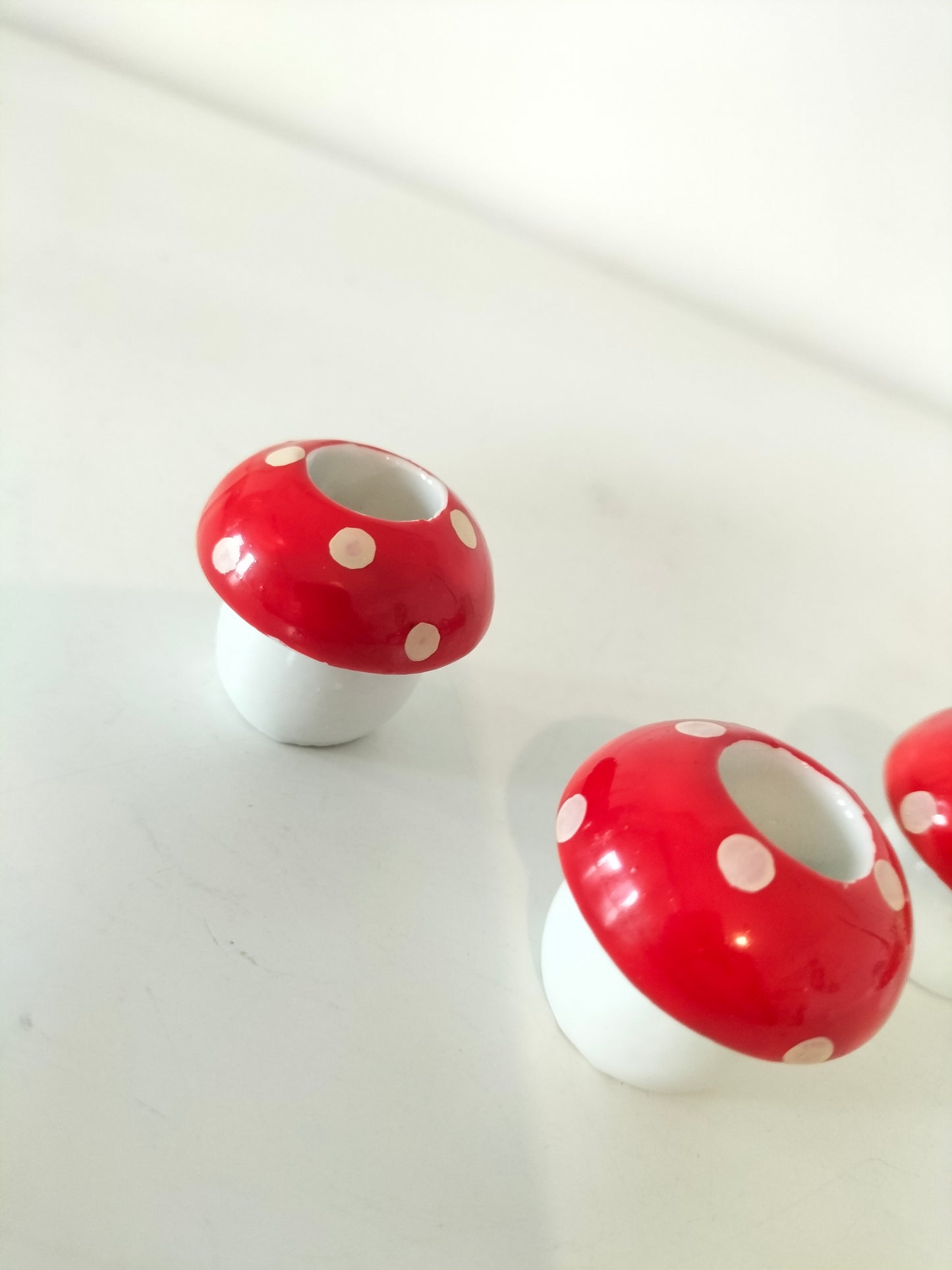 Duo de mini-bougeoirs champignon en porcelaine
