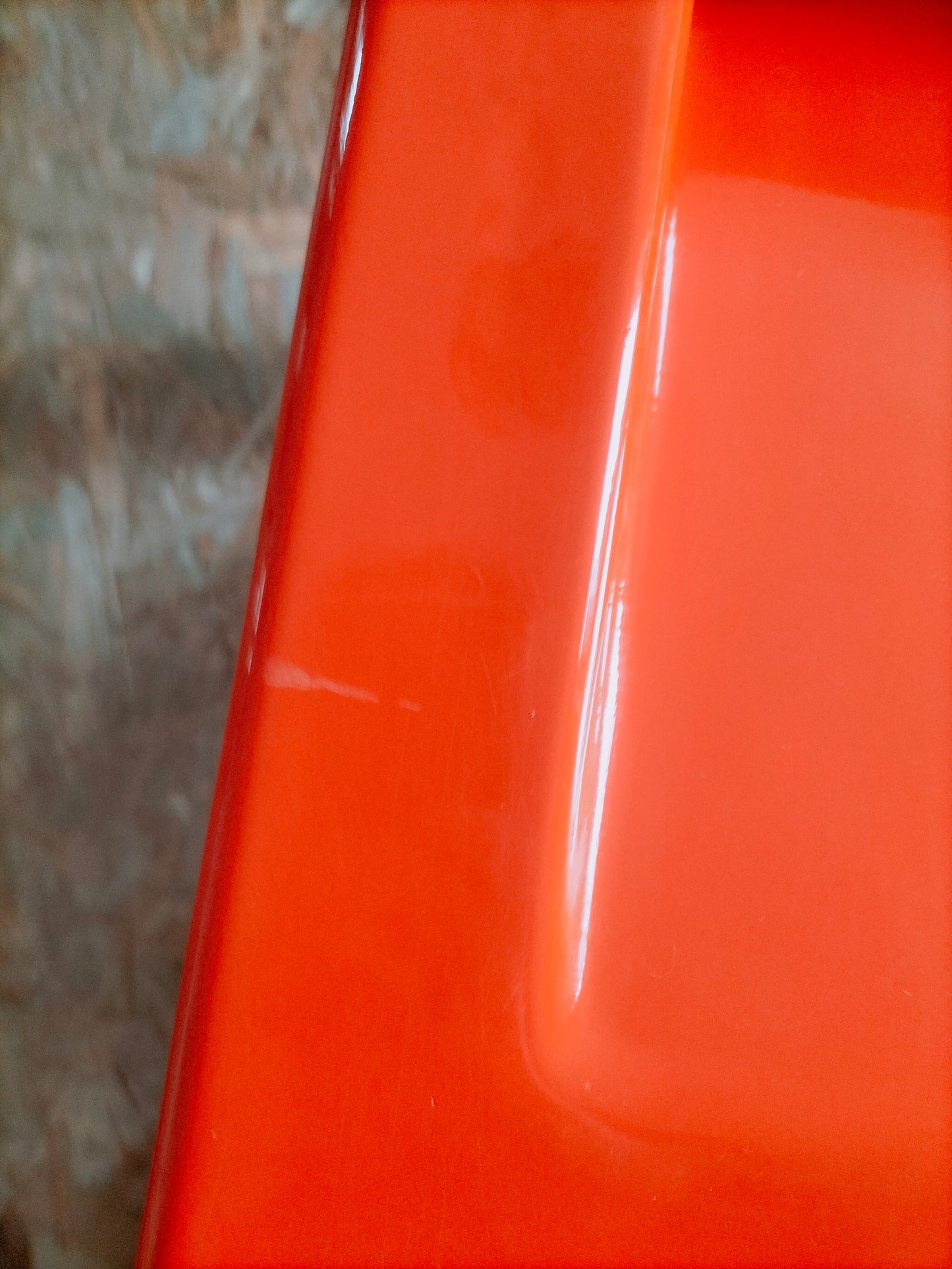 Bureau enfant/ table d'appoint en fibre de verre inspi Marc Berthier/ Patrick Gingembre