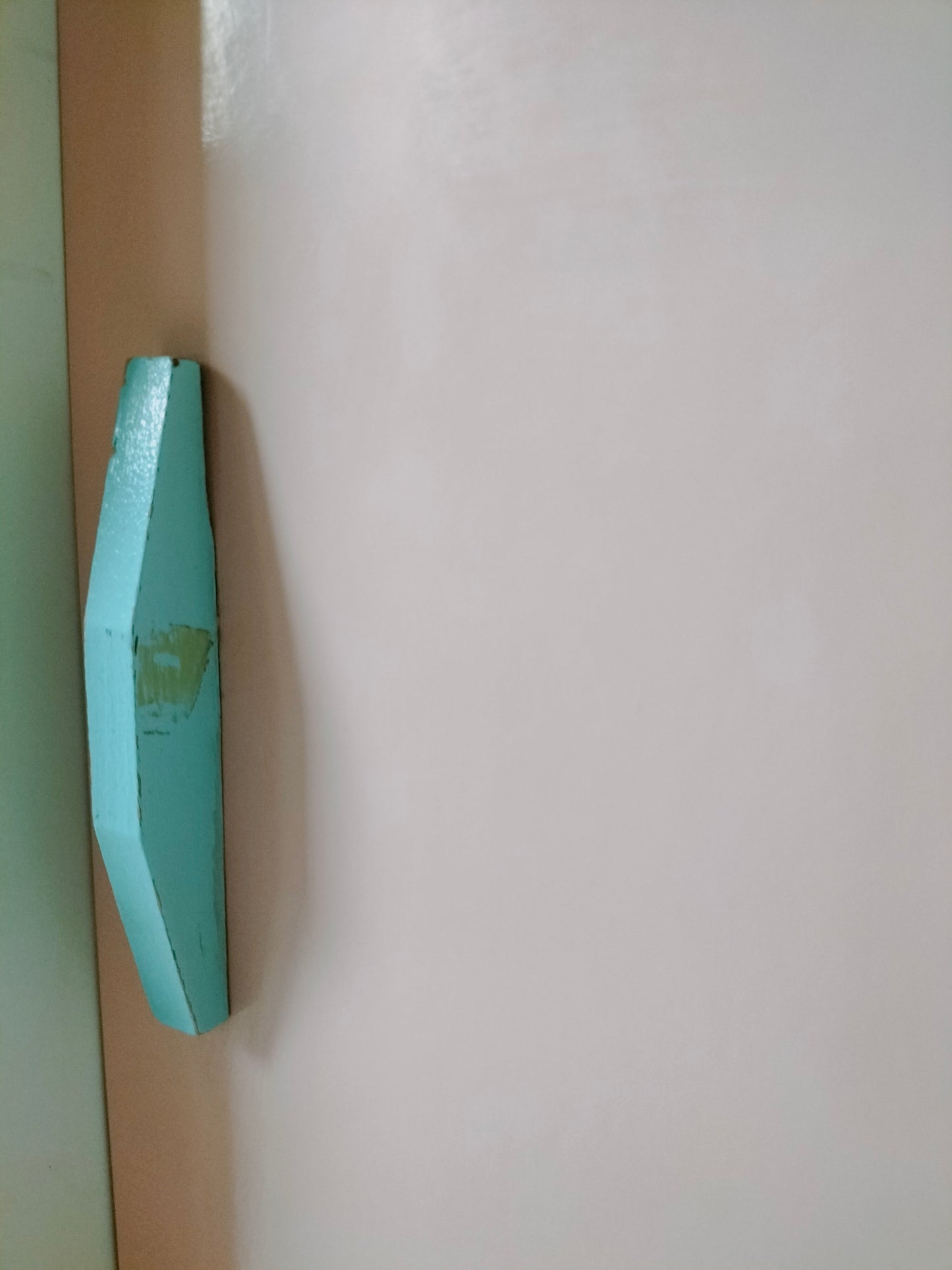 Garde-robe/ armoire/ meuble de poupée en bois 50-60's