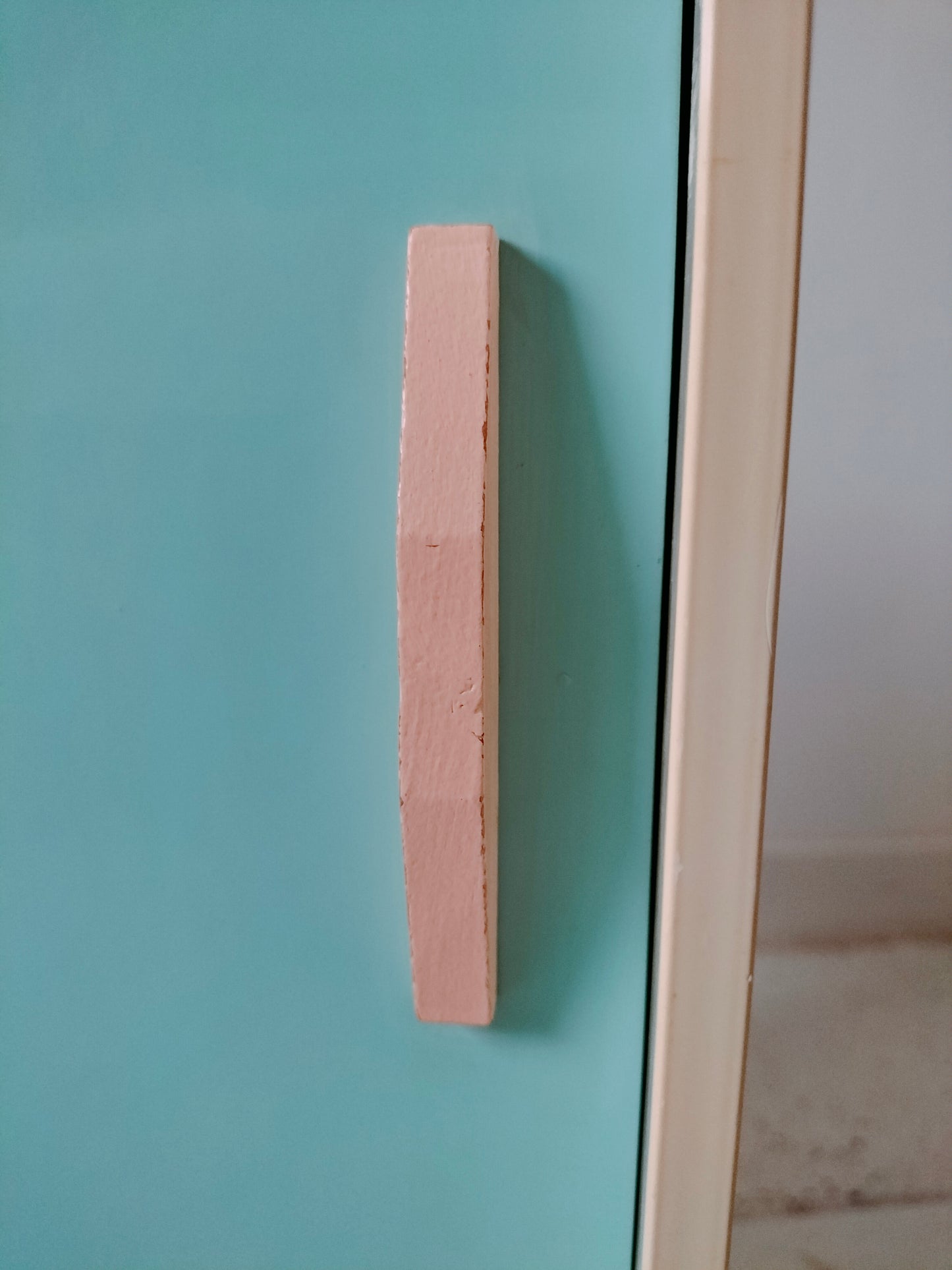 Garde-robe/ armoire/ meuble de poupée en bois 50-60's