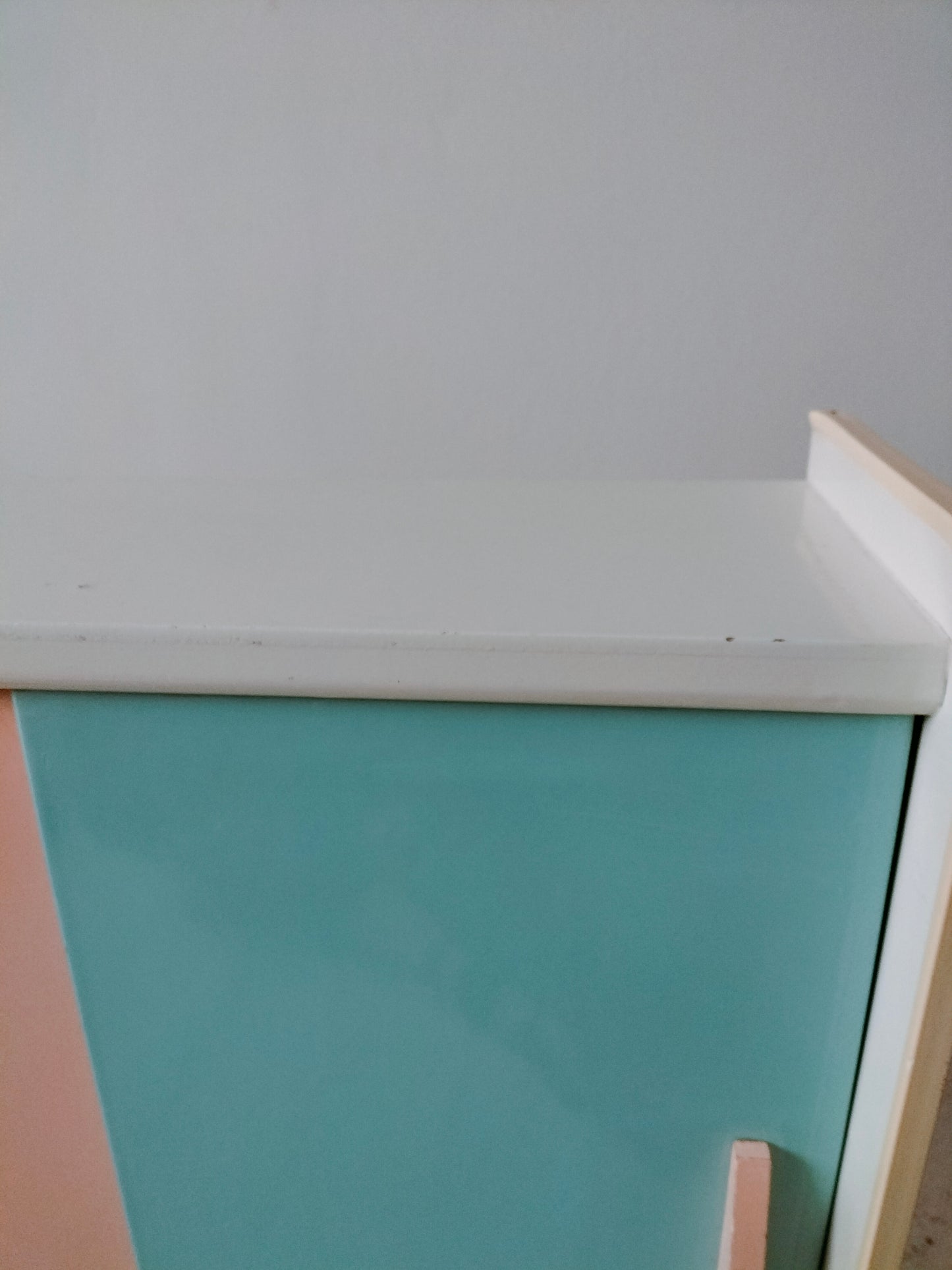 Garde-robe/ armoire/ meuble de poupée en bois 50-60's