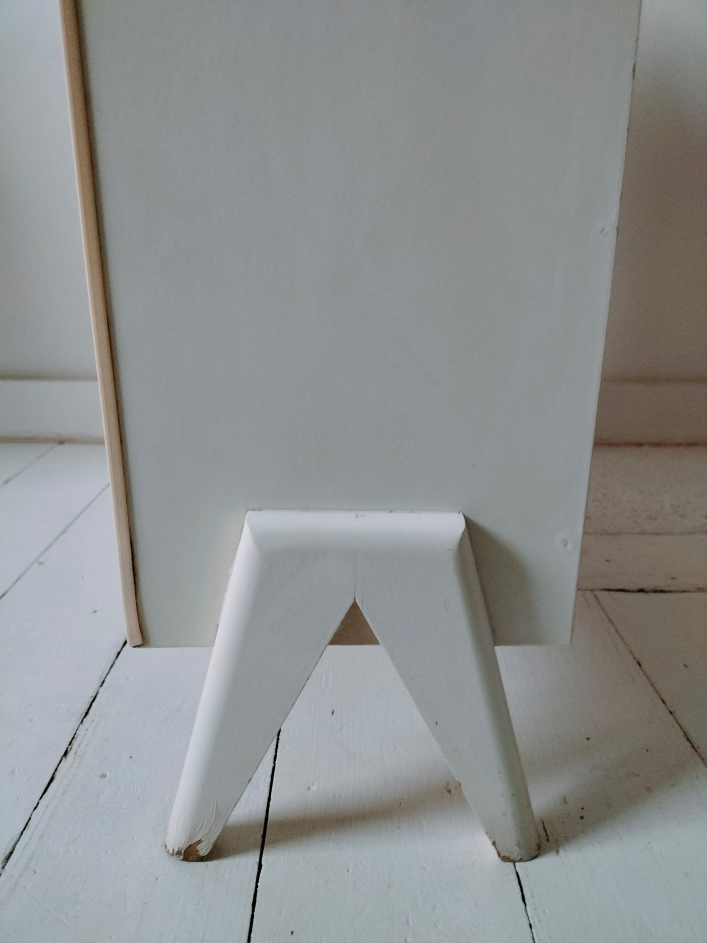 Garde-robe/ armoire/ meuble de poupée en bois 50-60's