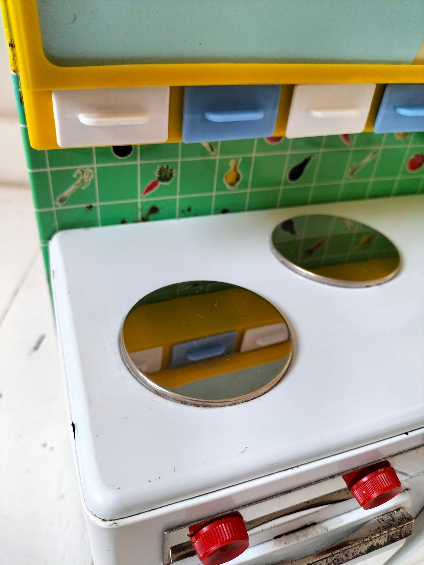 Cuisine miniature en tôle Punch par Atmega made in France