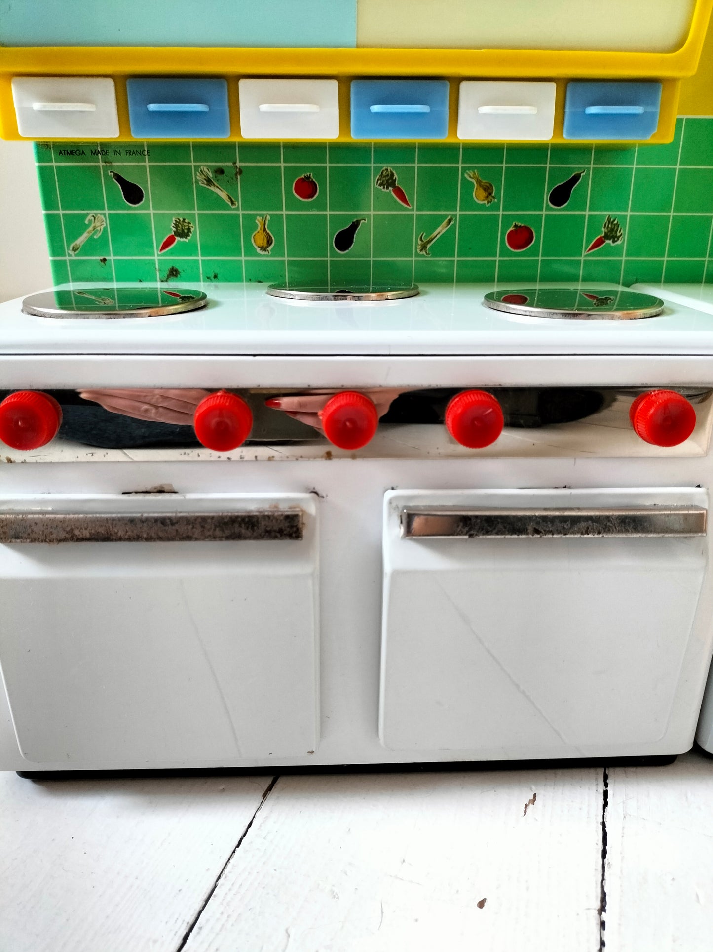 Cuisine miniature en tôle Punch par Atmega made in France