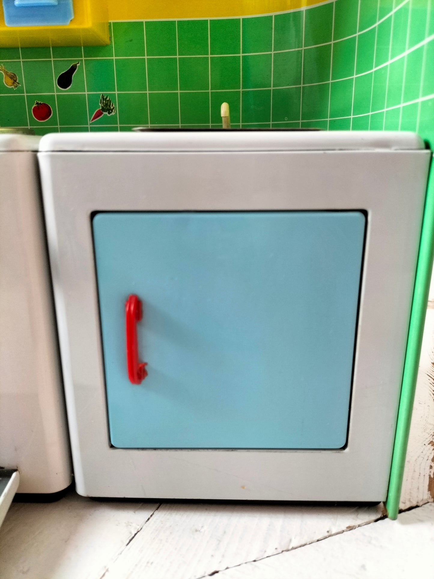 Cuisine miniature en tôle Punch par Atmega made in France