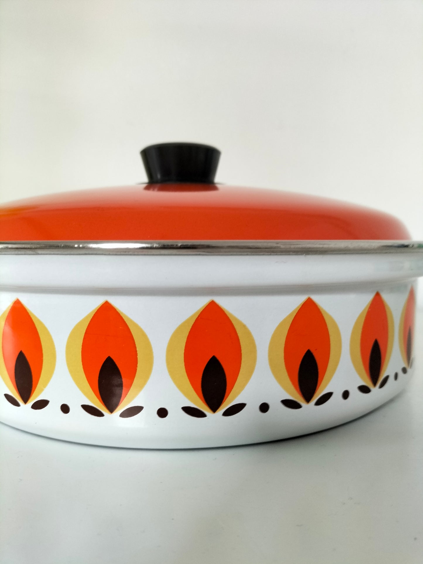 Casserole/ poêle/ sauteuse émaillée