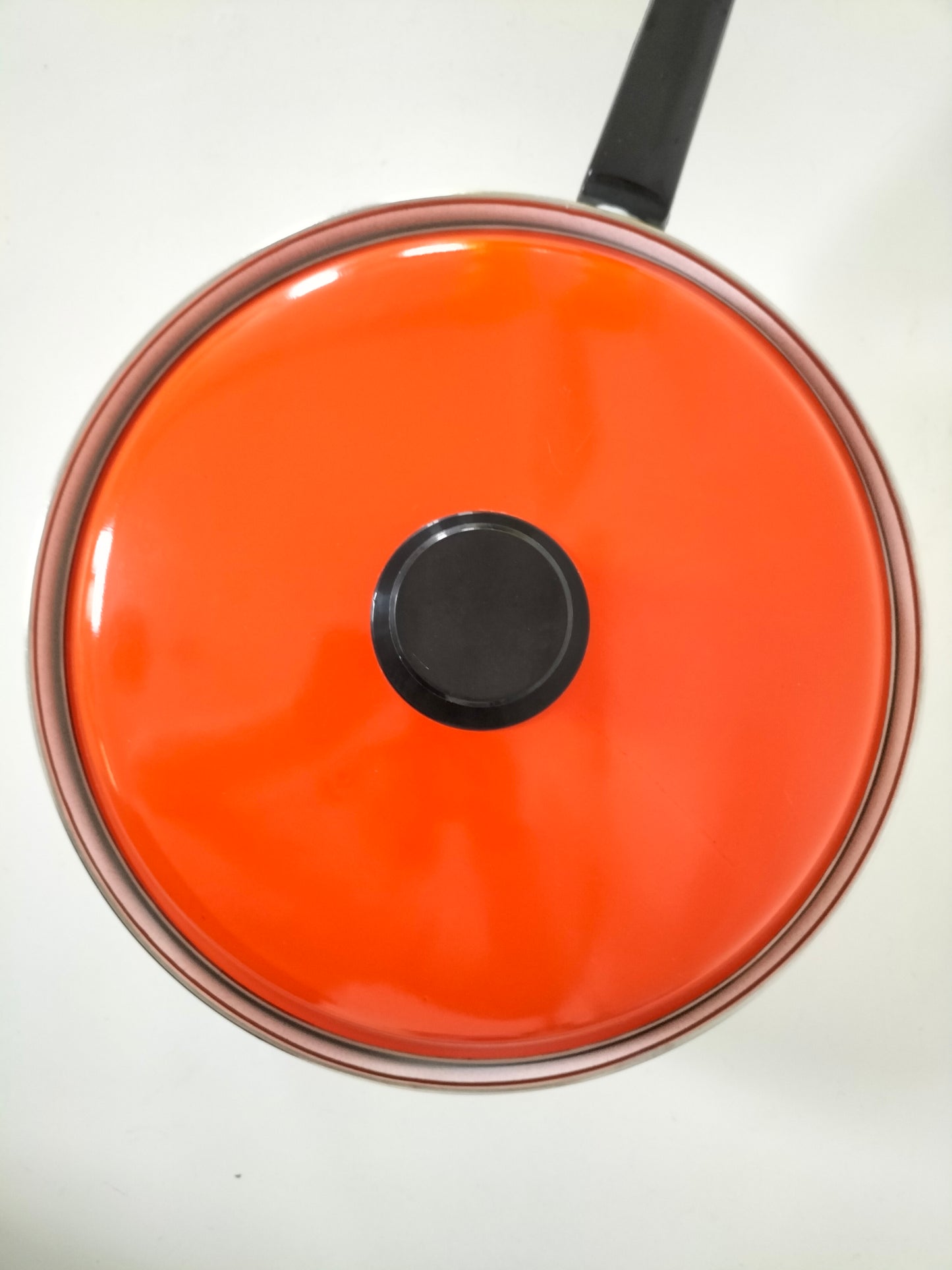 Casserole/ poêle/ sauteuse émaillée