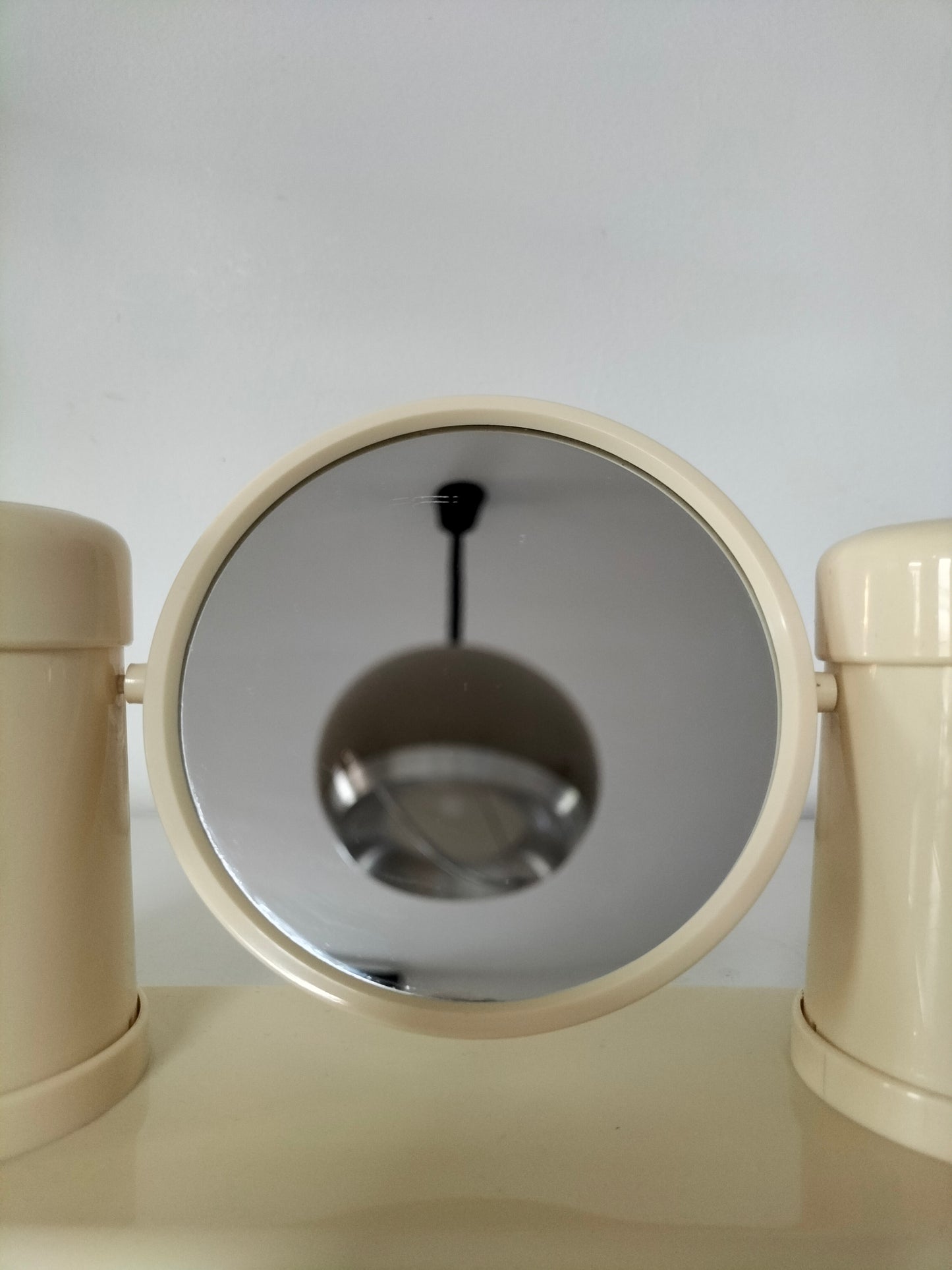 Miroir de table/ maquillage double face made in Hong Kong