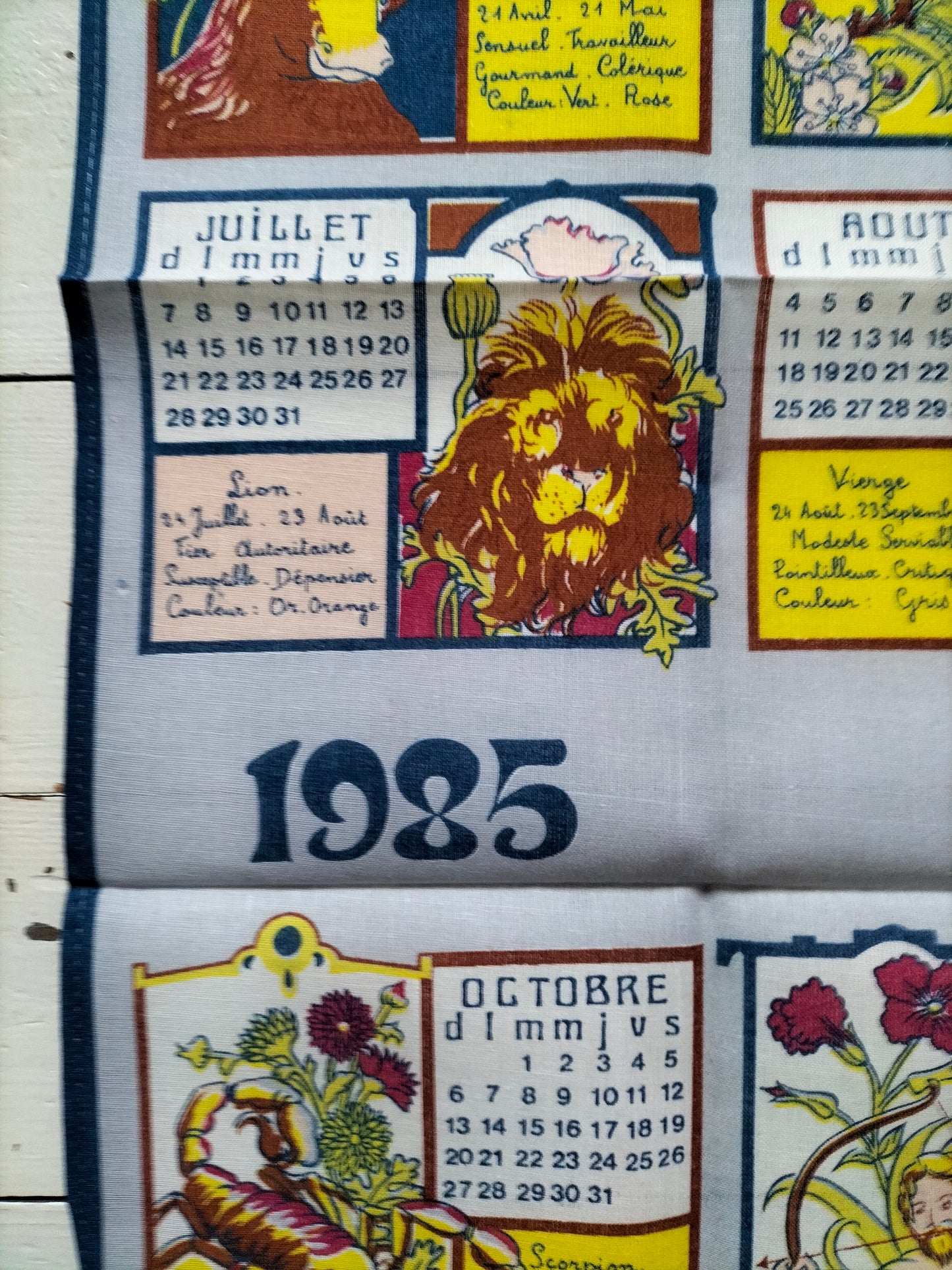 Torchon calendrier 1985