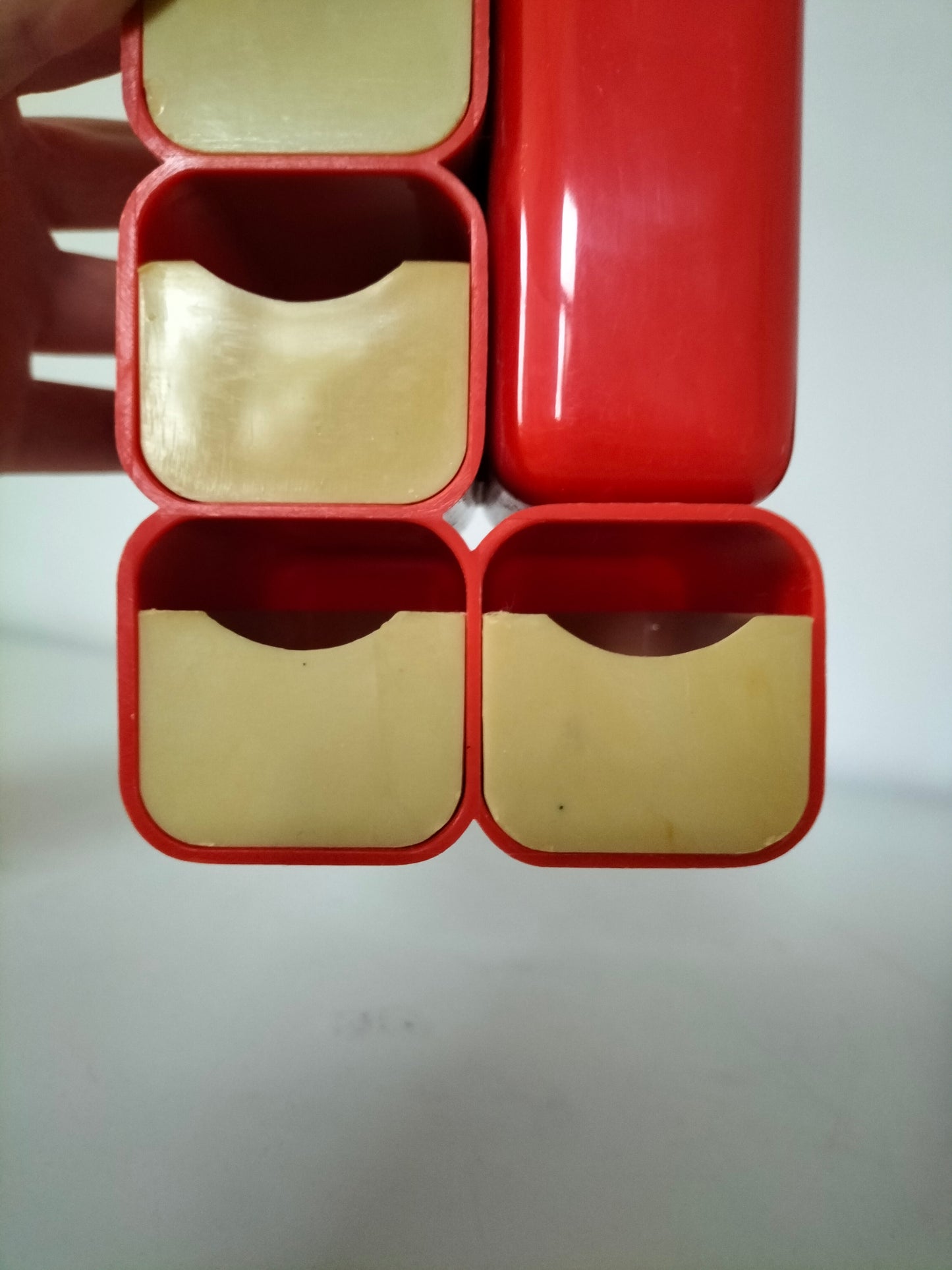 Organisateur de bureau en plastique made in Hong-Kong