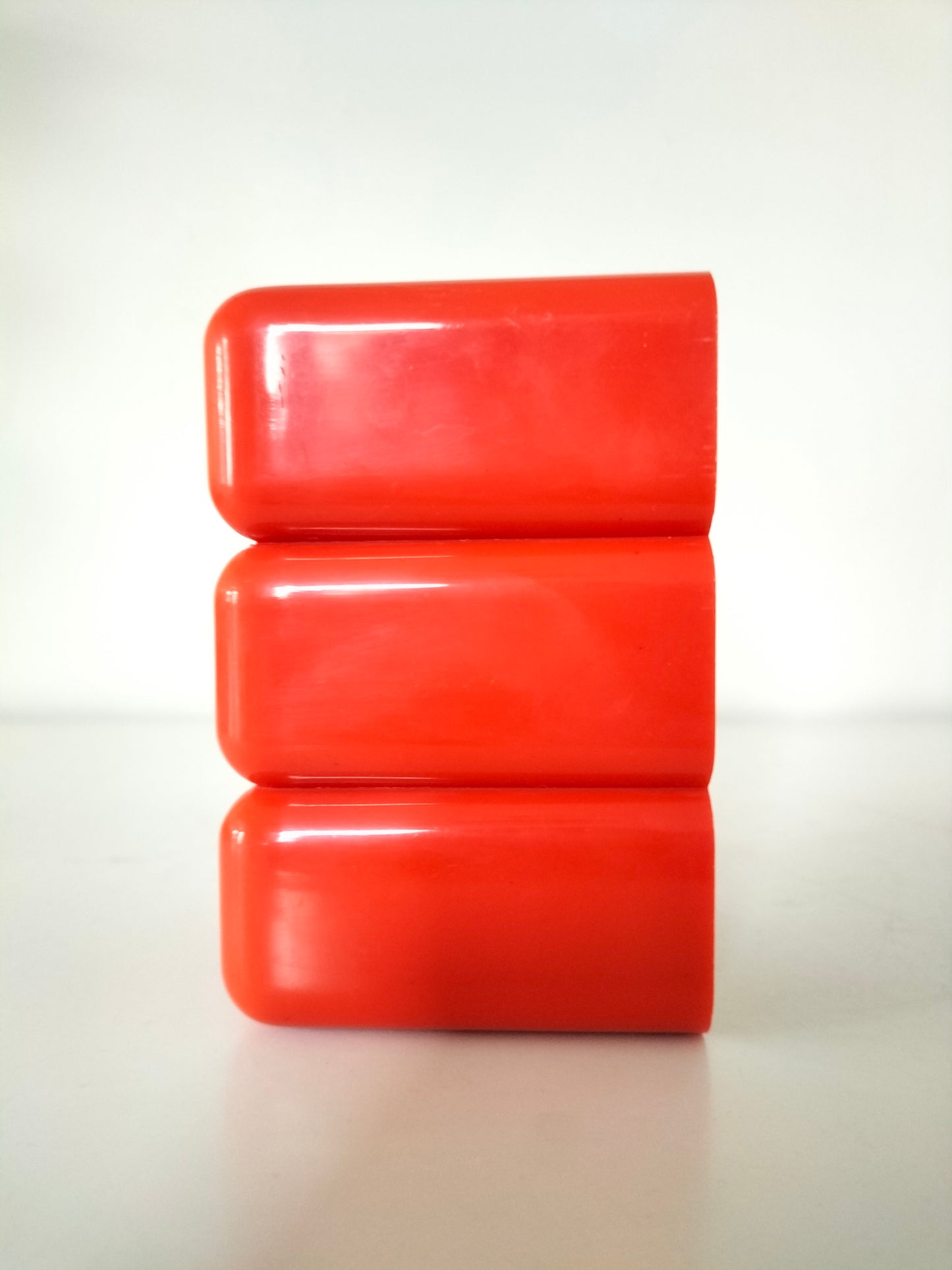 Organisateur de bureau en plastique made in Hong-Kong
