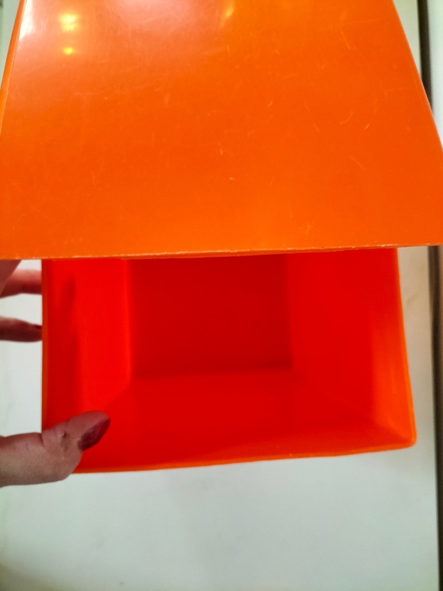 Petite poubelle en plastique