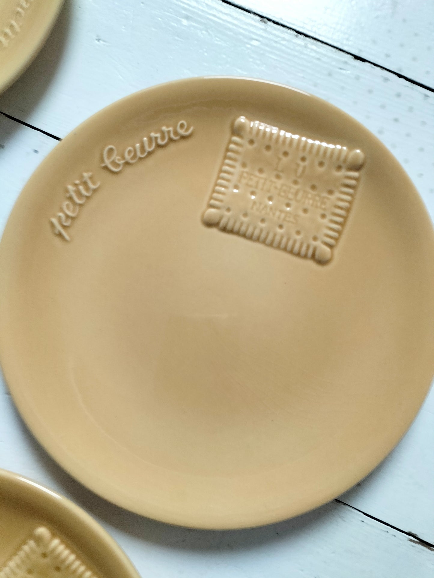 Ensemble de 4 assiettes à dessert Lu Petit-Beurre Nantes réservées Laurence
