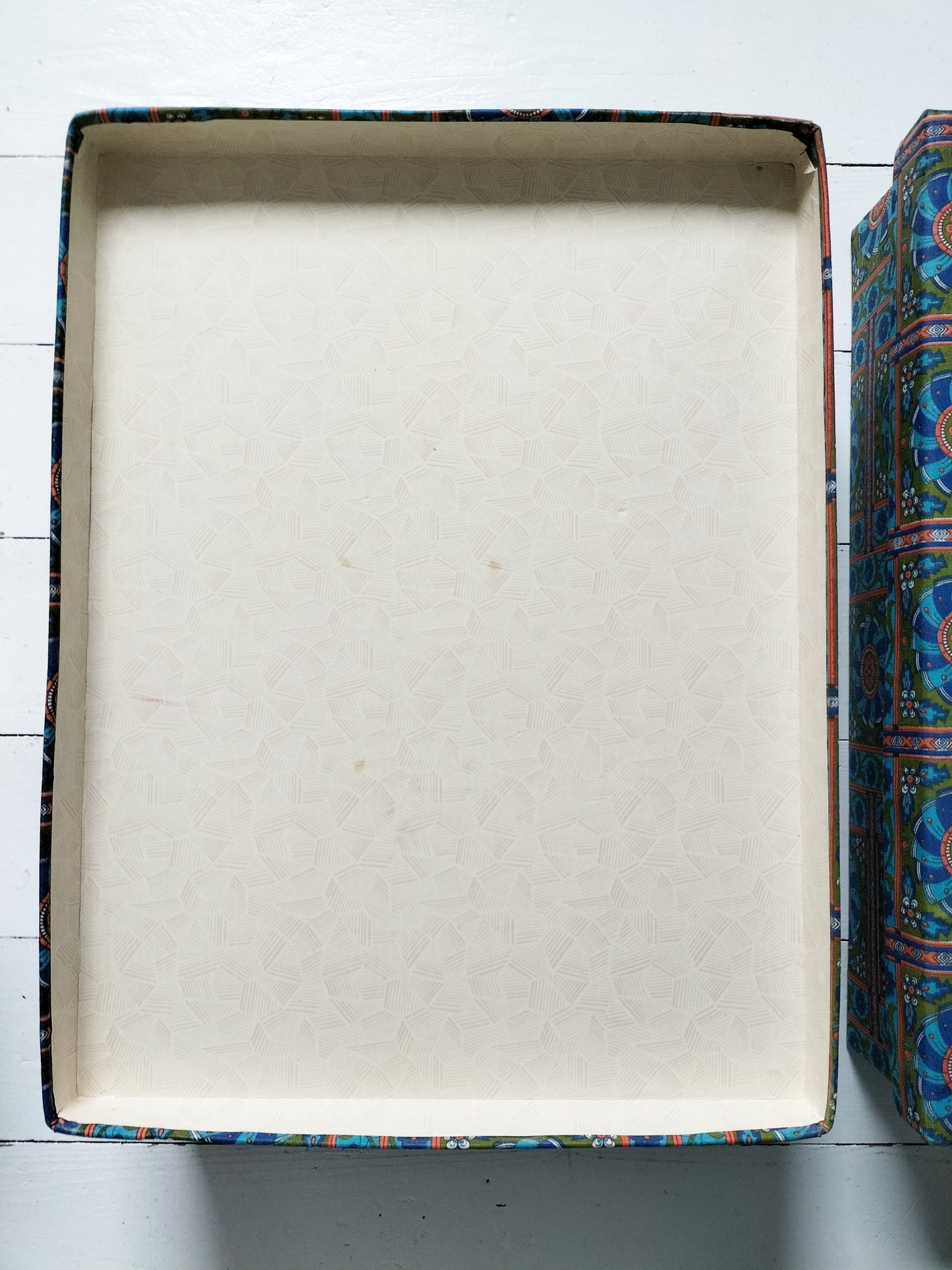 Grande boîte carton et tissu au choix