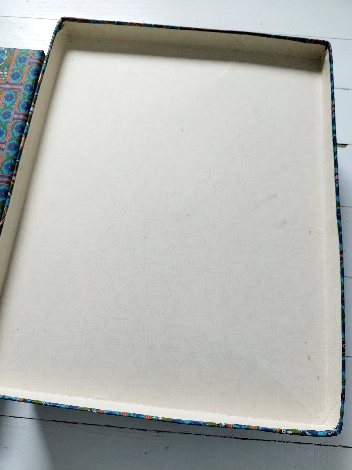 Grande boîte carton et tissu au choix