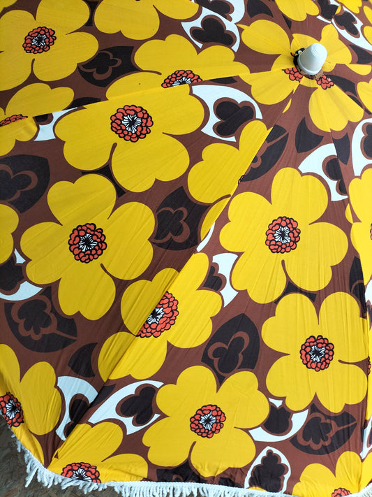 Grand parasol à franges vintage