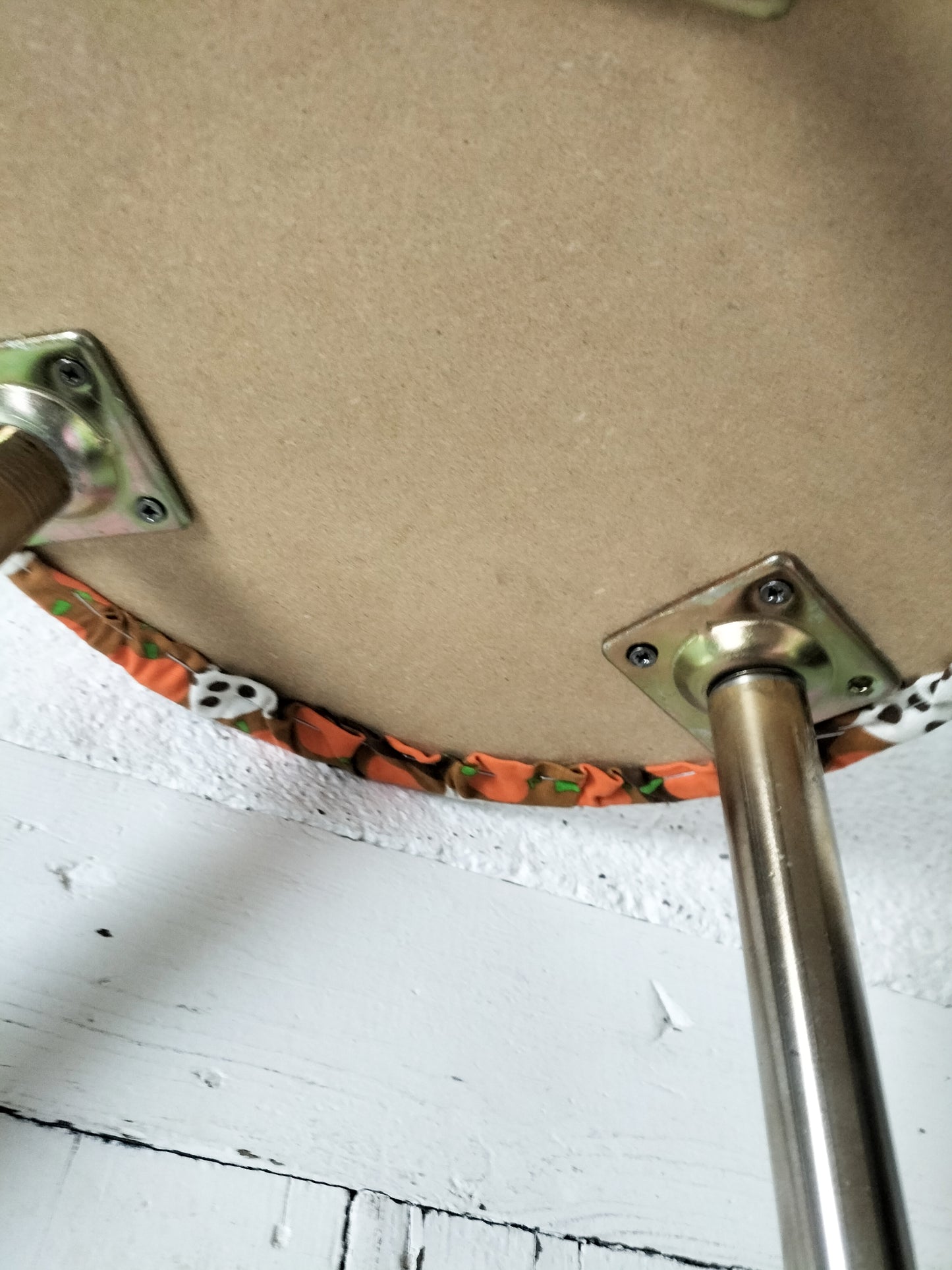 Tabouret tripode