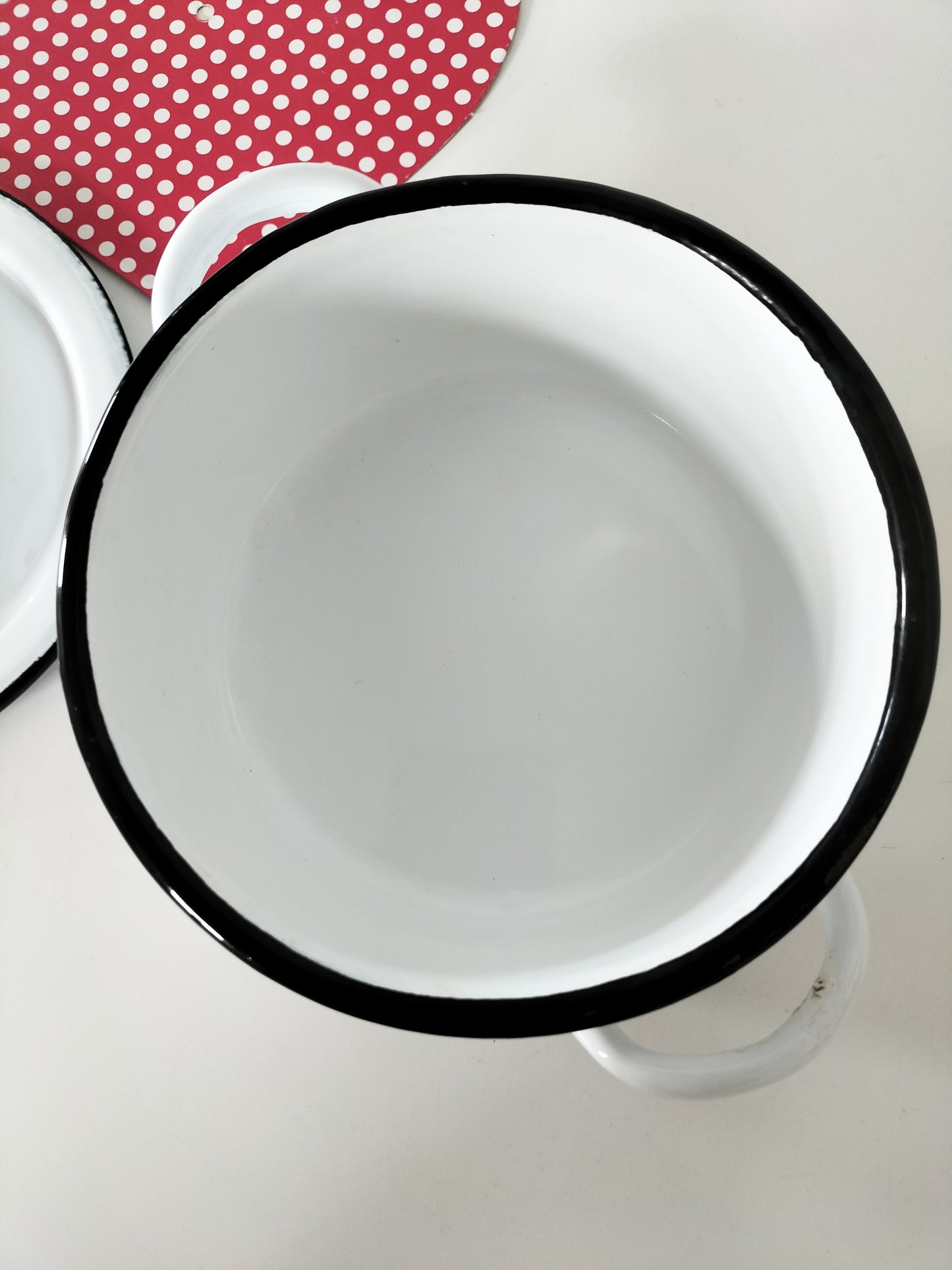 Petite casserole émaillée