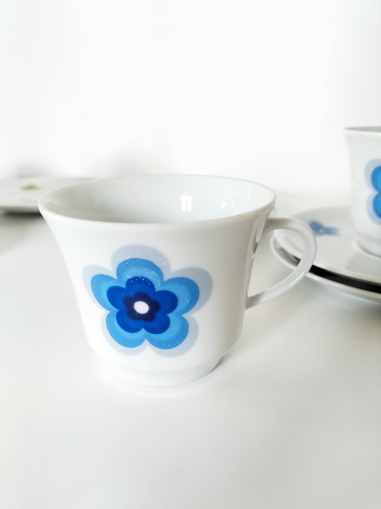 Duo de tasses à café et sous-tasses