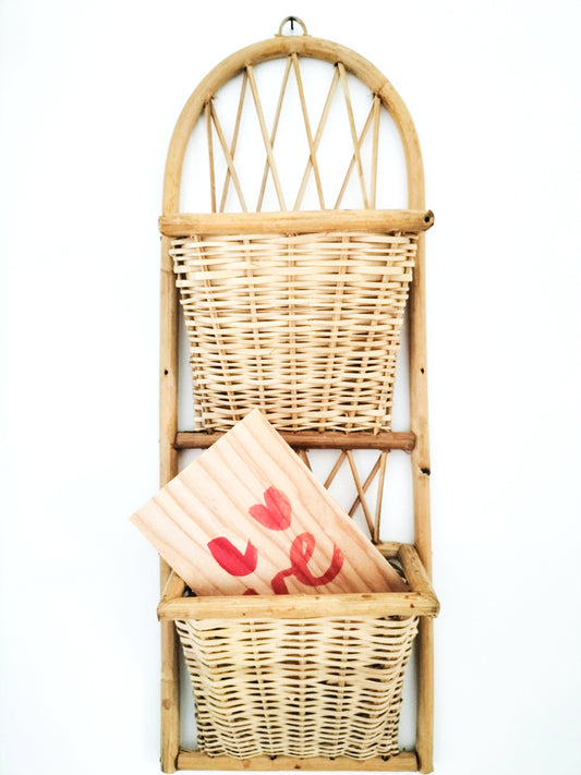 Range-courrier/ étagère murale osier et rotin