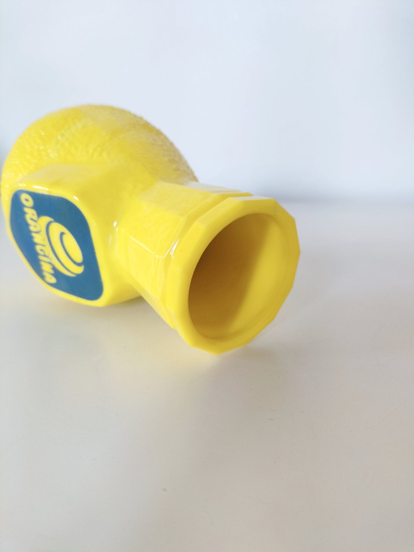 Porte-pailles publicitaire Orangina