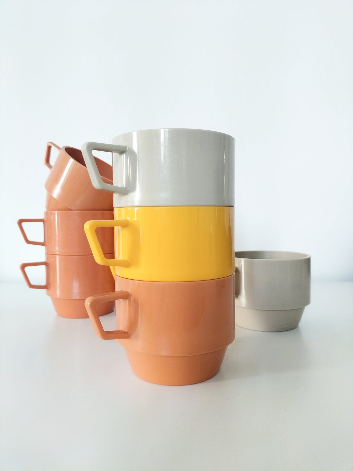 Duo de tasses en plastique