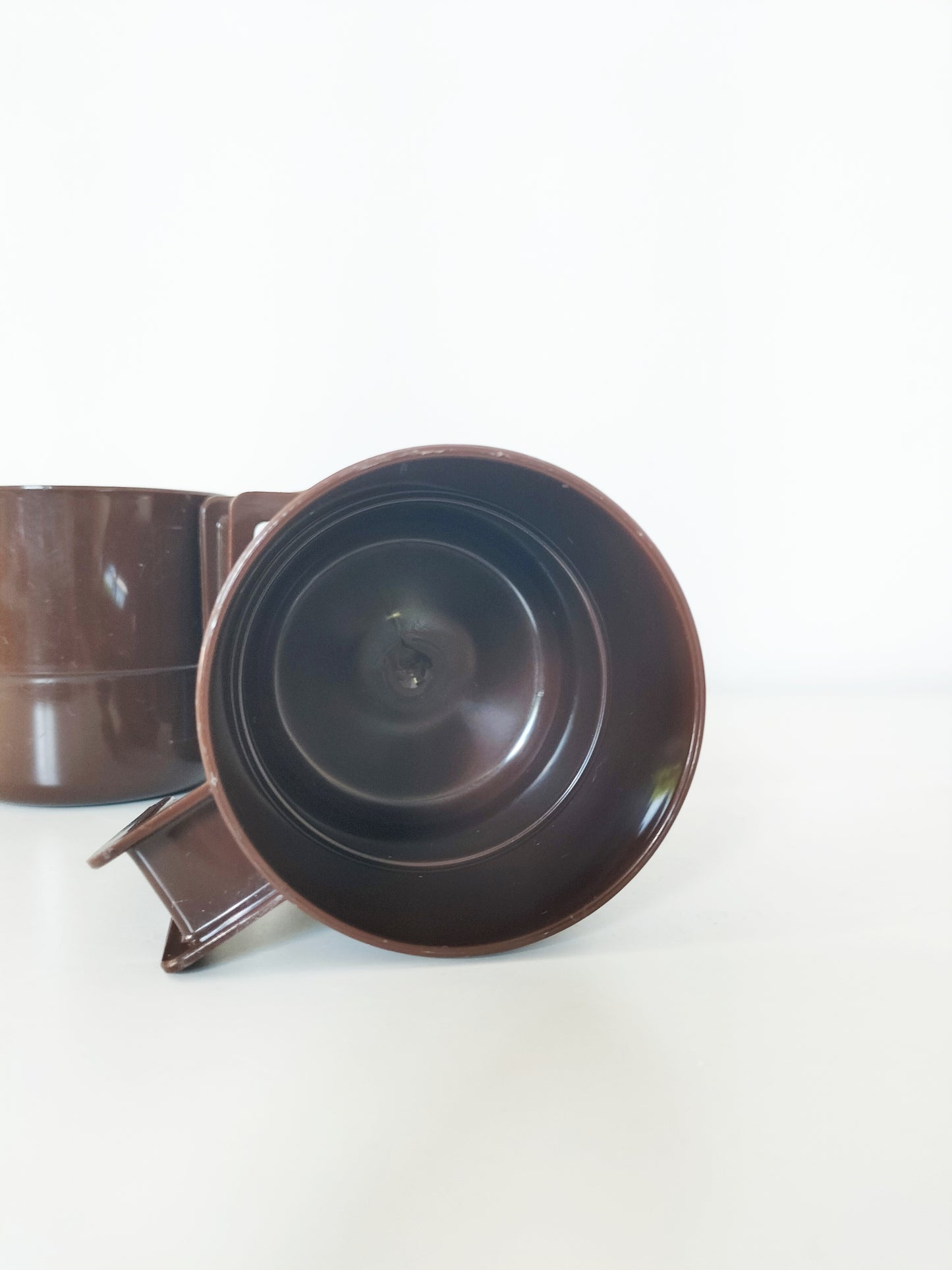 Trio de tasses en plastique