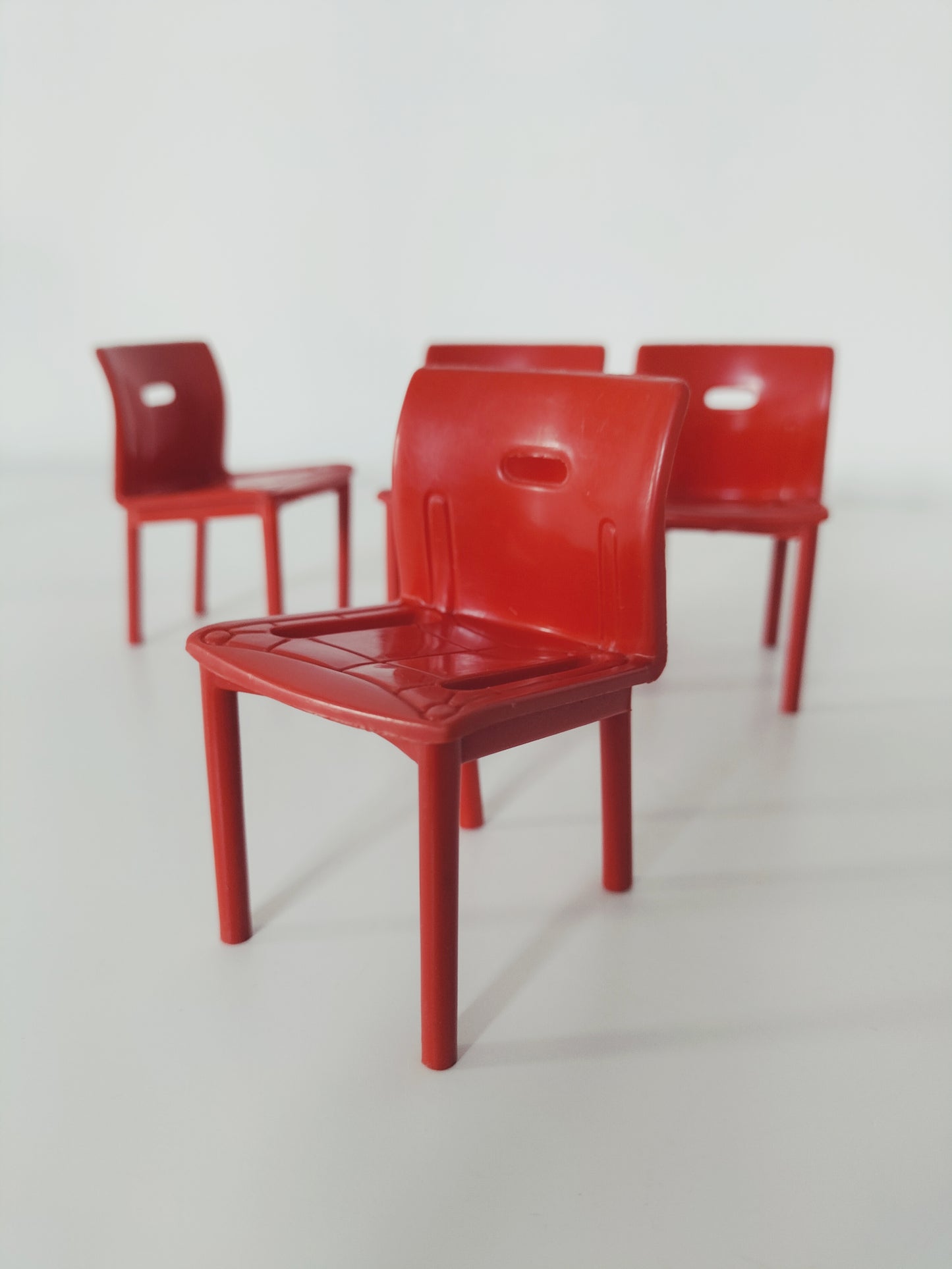 Chaise miniature 4870 Anna Castelli Ferrieri Kartell à l'unité