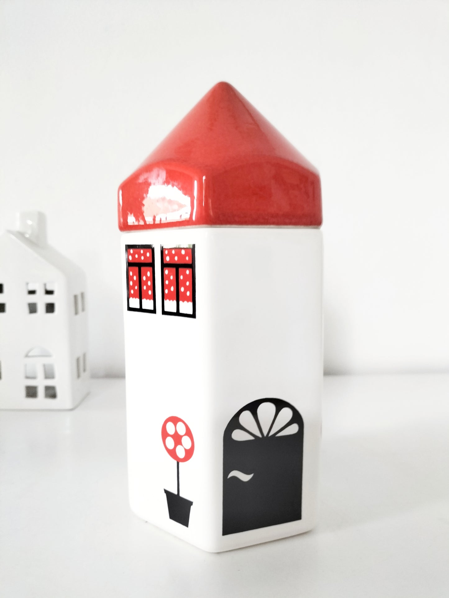 Boîte/ pot maison en porcelaine Waechtersbach (réservé à Laetitia!)