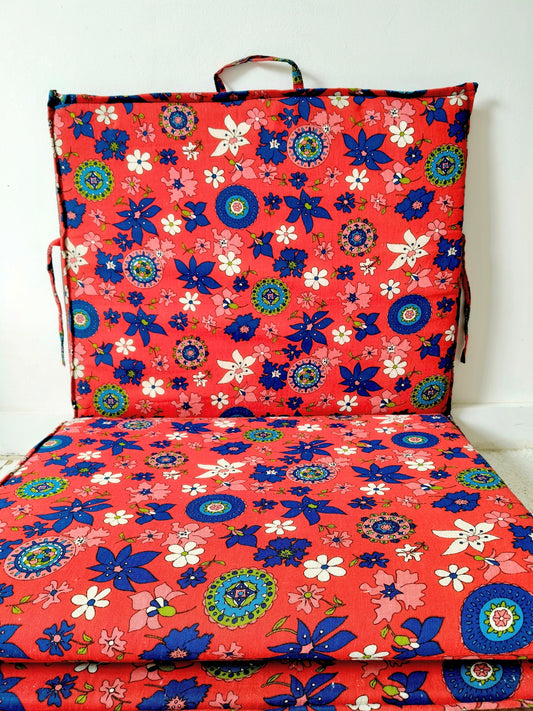 Grand matelas/ coussin de plage pliant