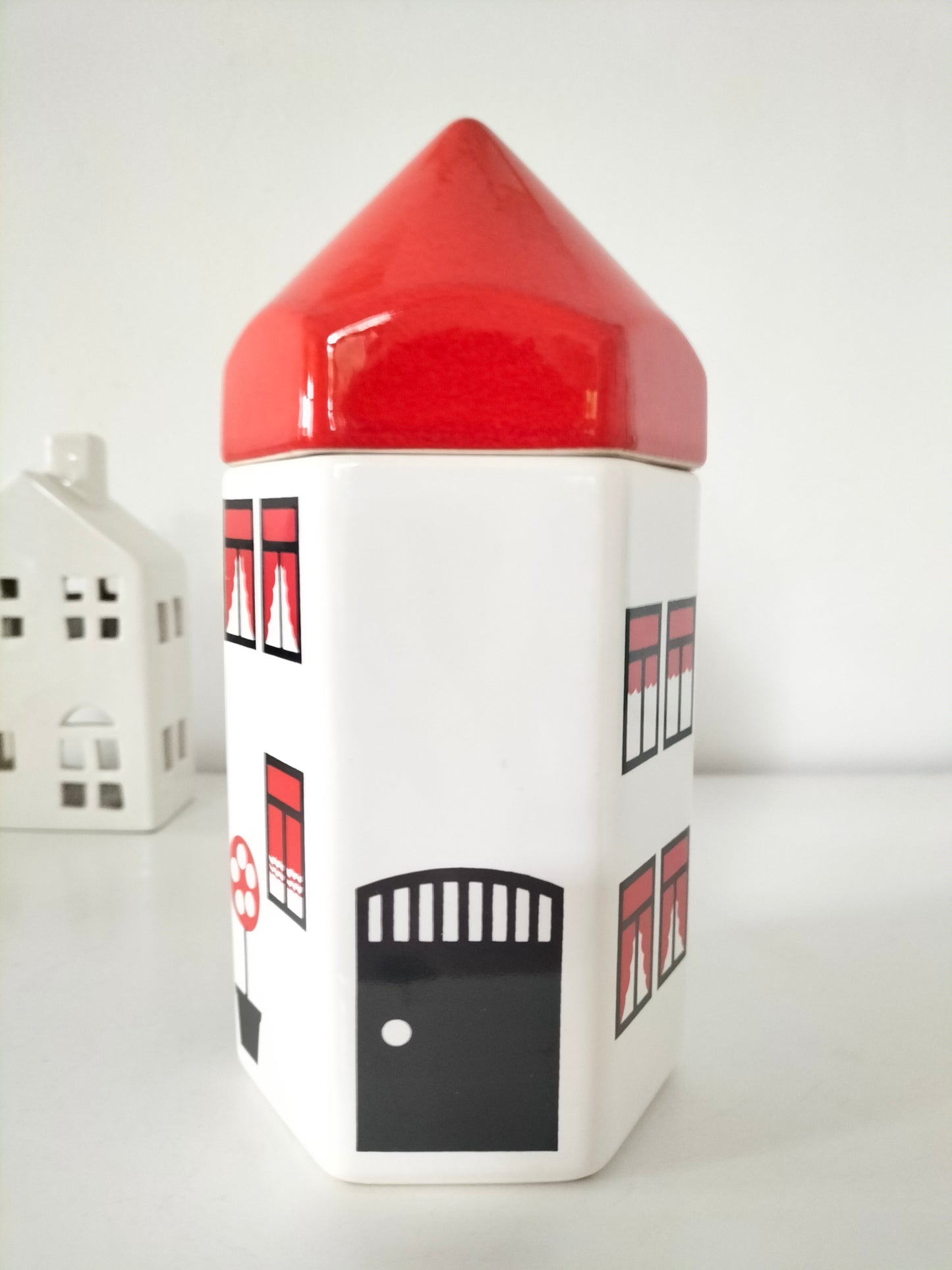 Boîte/ pot maison en porcelaine Waechtersbach (réservé à Laetitia!)