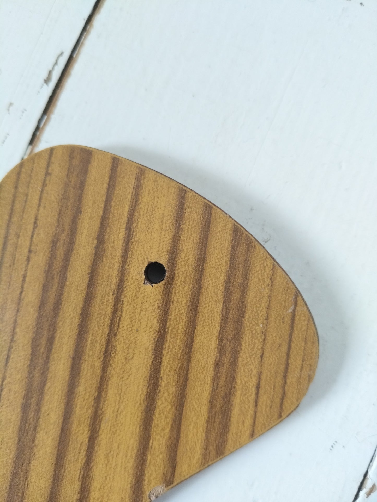 Planche à découper murale formica et mélamine - cetaitmieuxavant