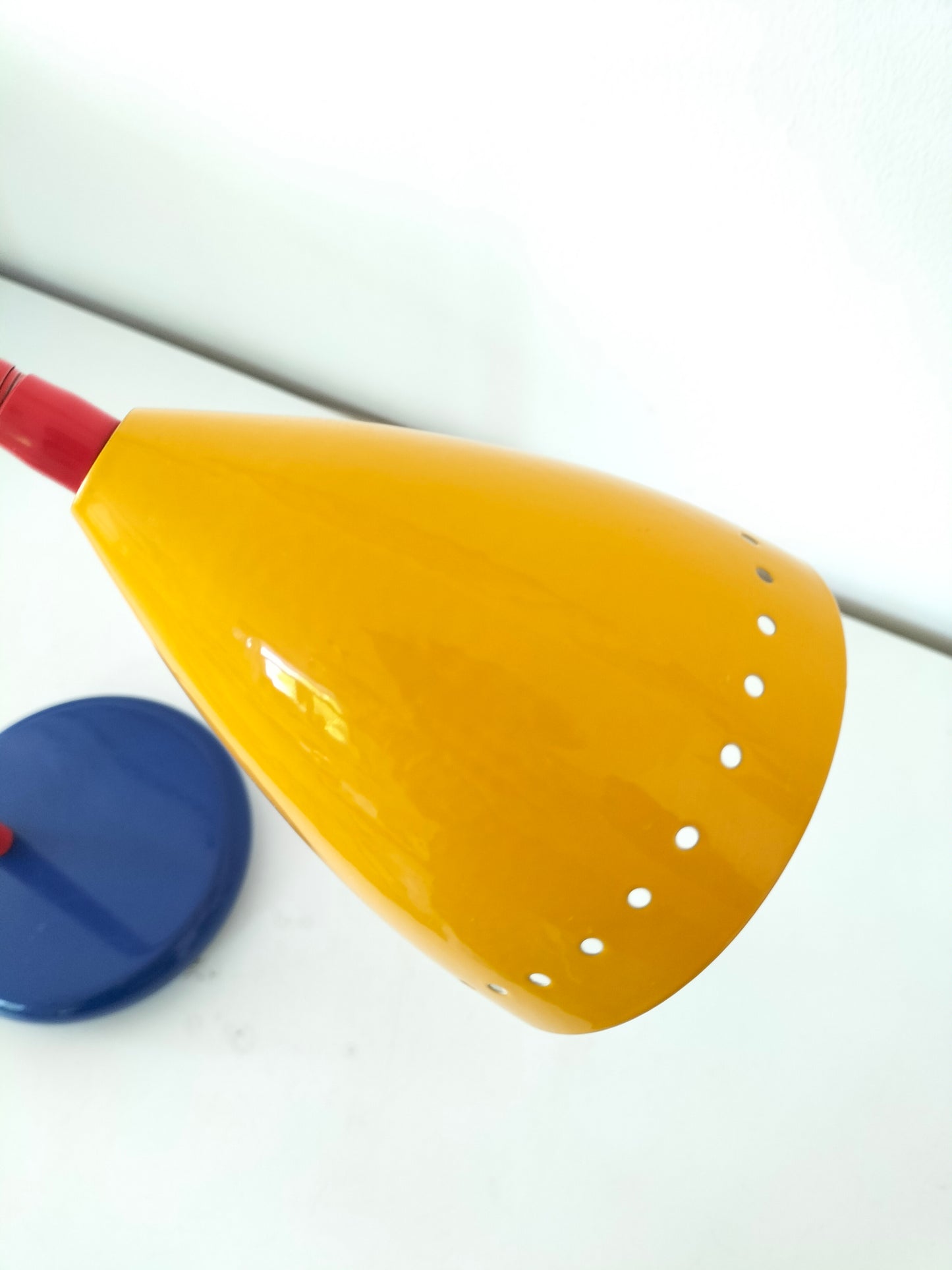 Lampe de table métallique 80's esprit Memphis Style