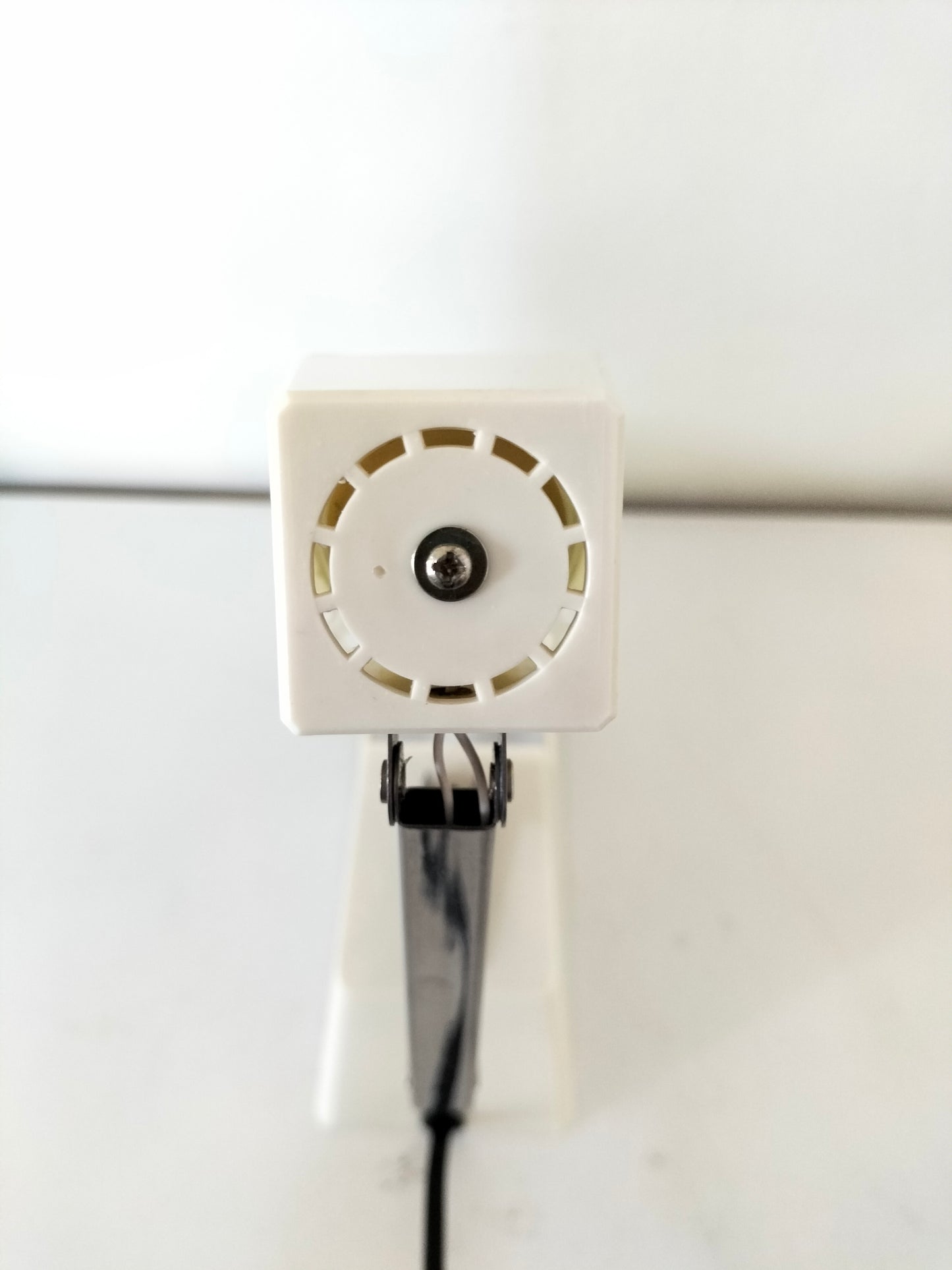 Lampe de table ou murale Well-Lite made in Hong-Kong