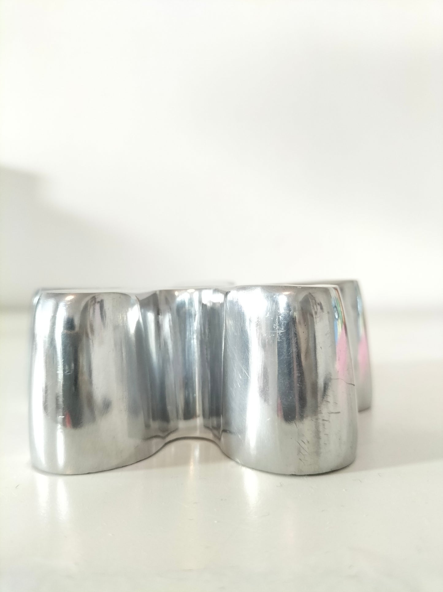 Bougeoir fleur en aluminium